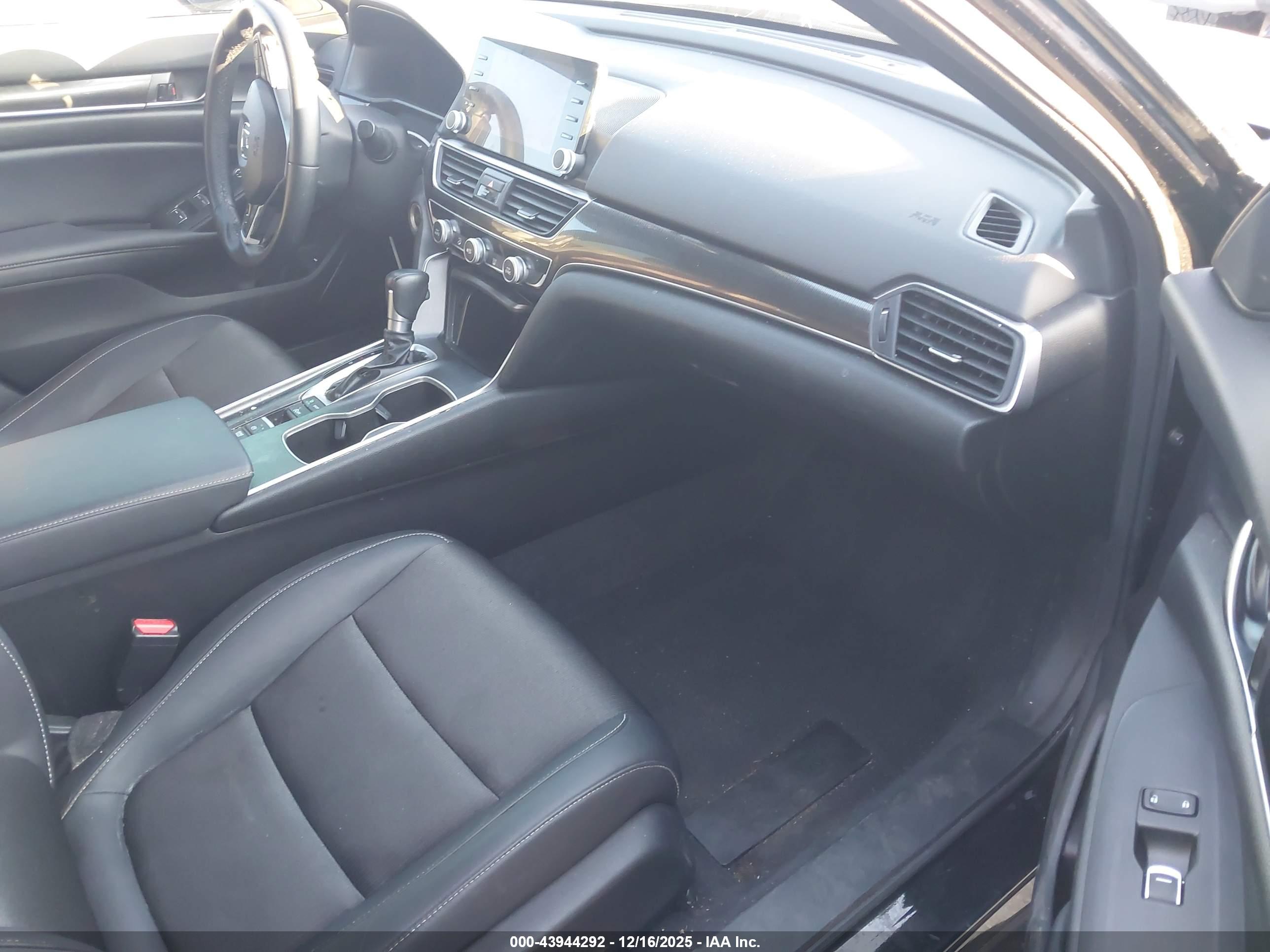 HONDA ACCORD image 5