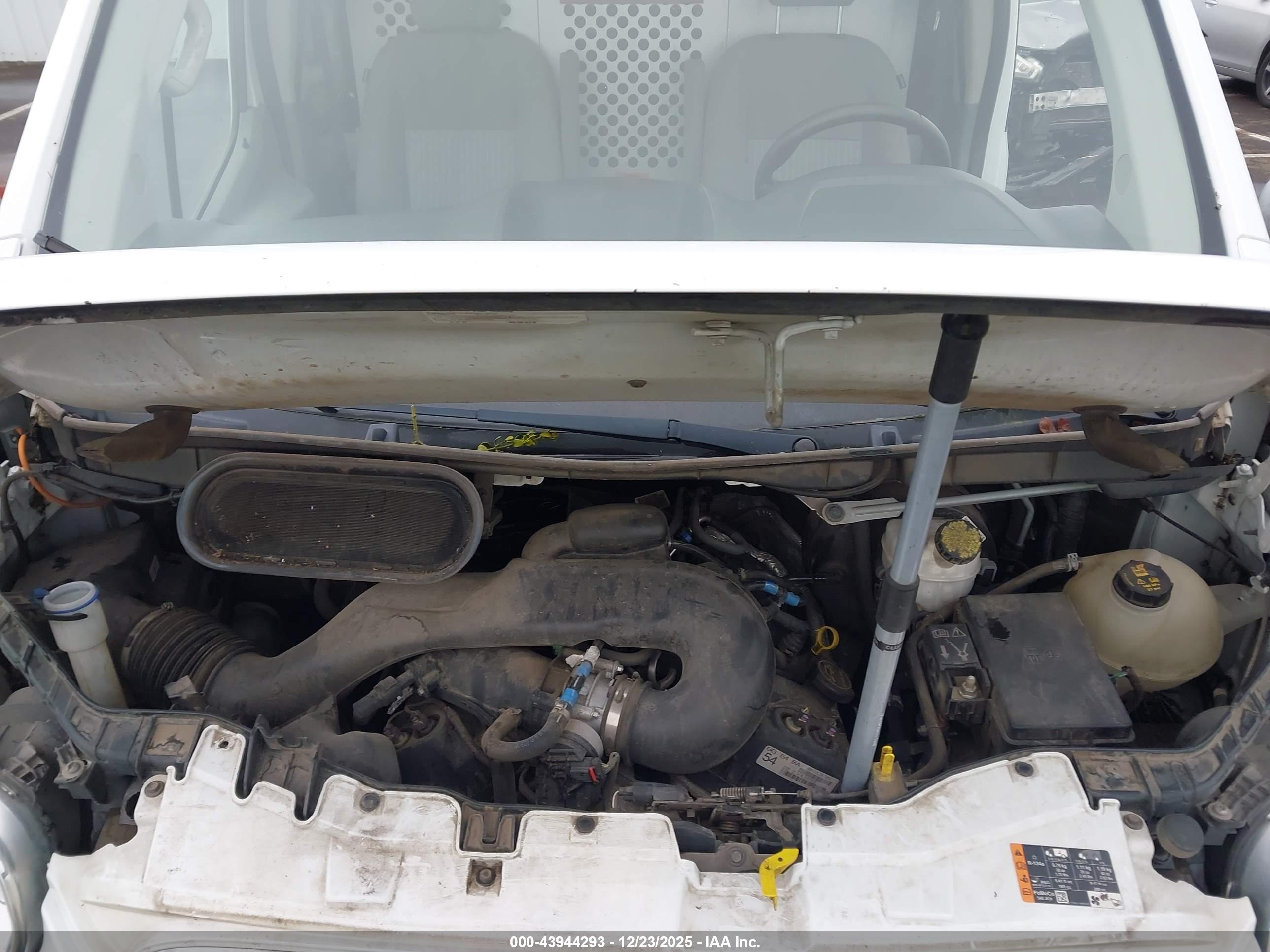 FORD TRANSIT-250 image 10