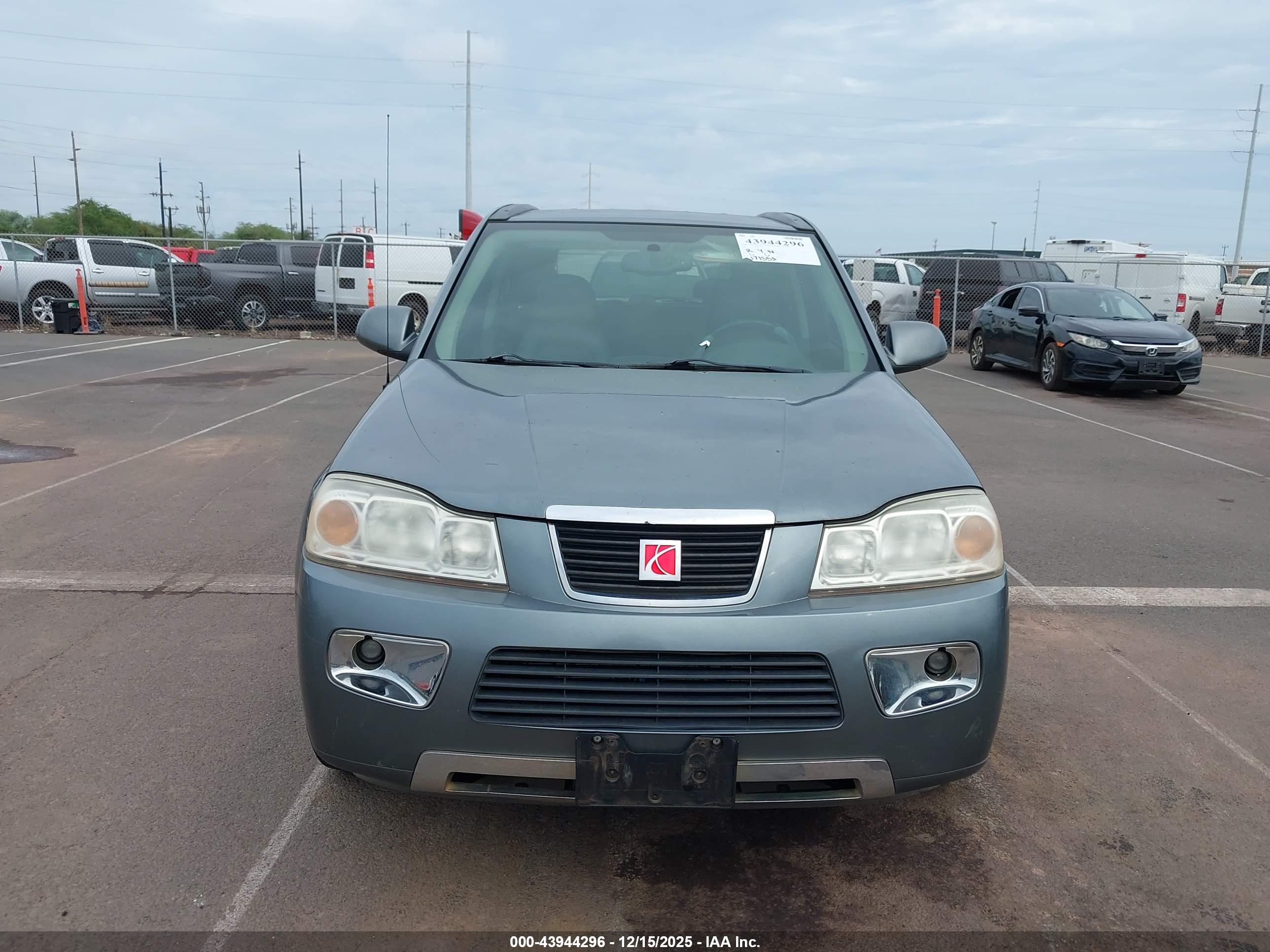 SATURN VUE image 6