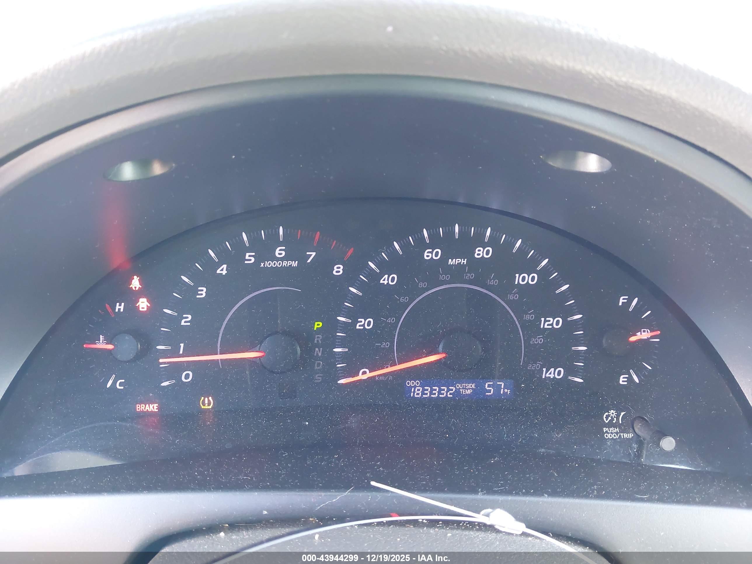 TOYOTA CAMRY image 7