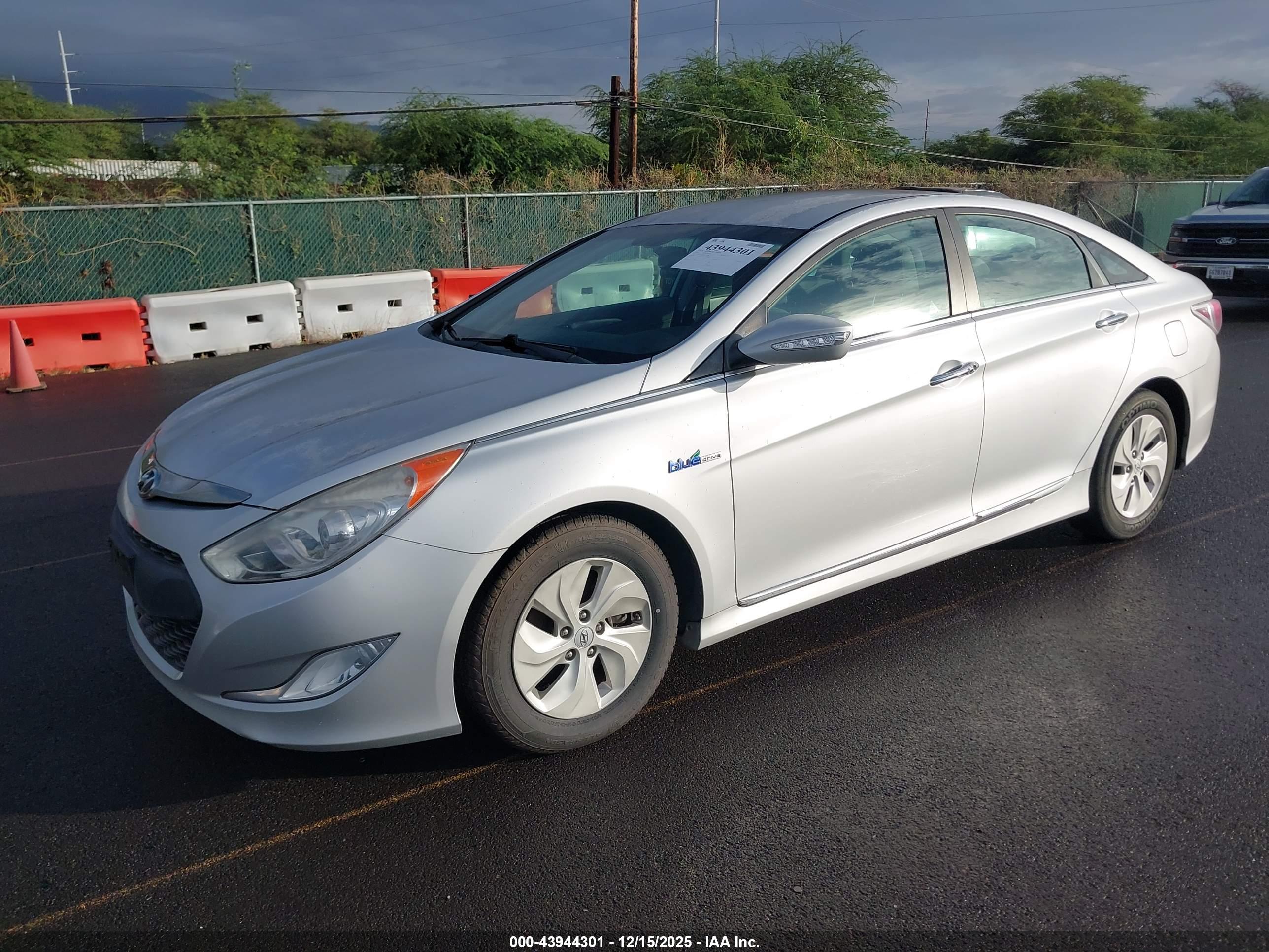 HYUNDAI SONATA image 2