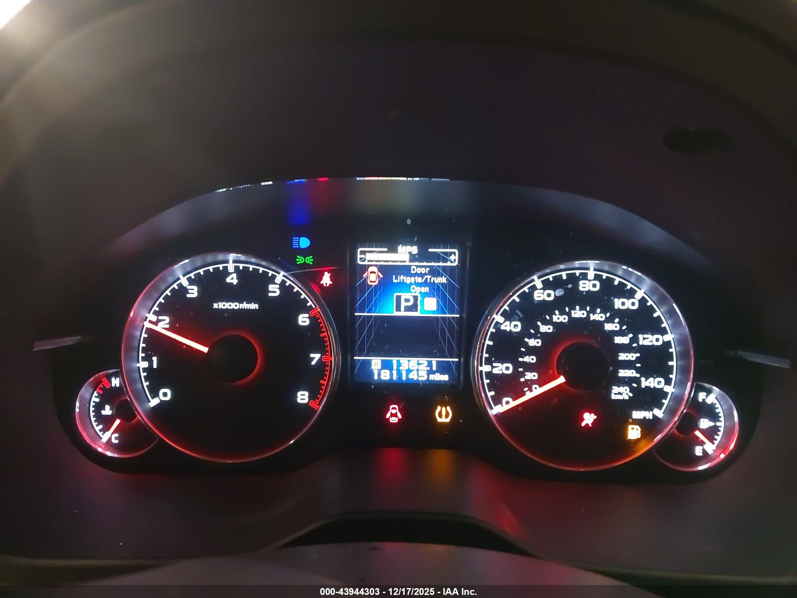 SUBARU OUTBACK image 7