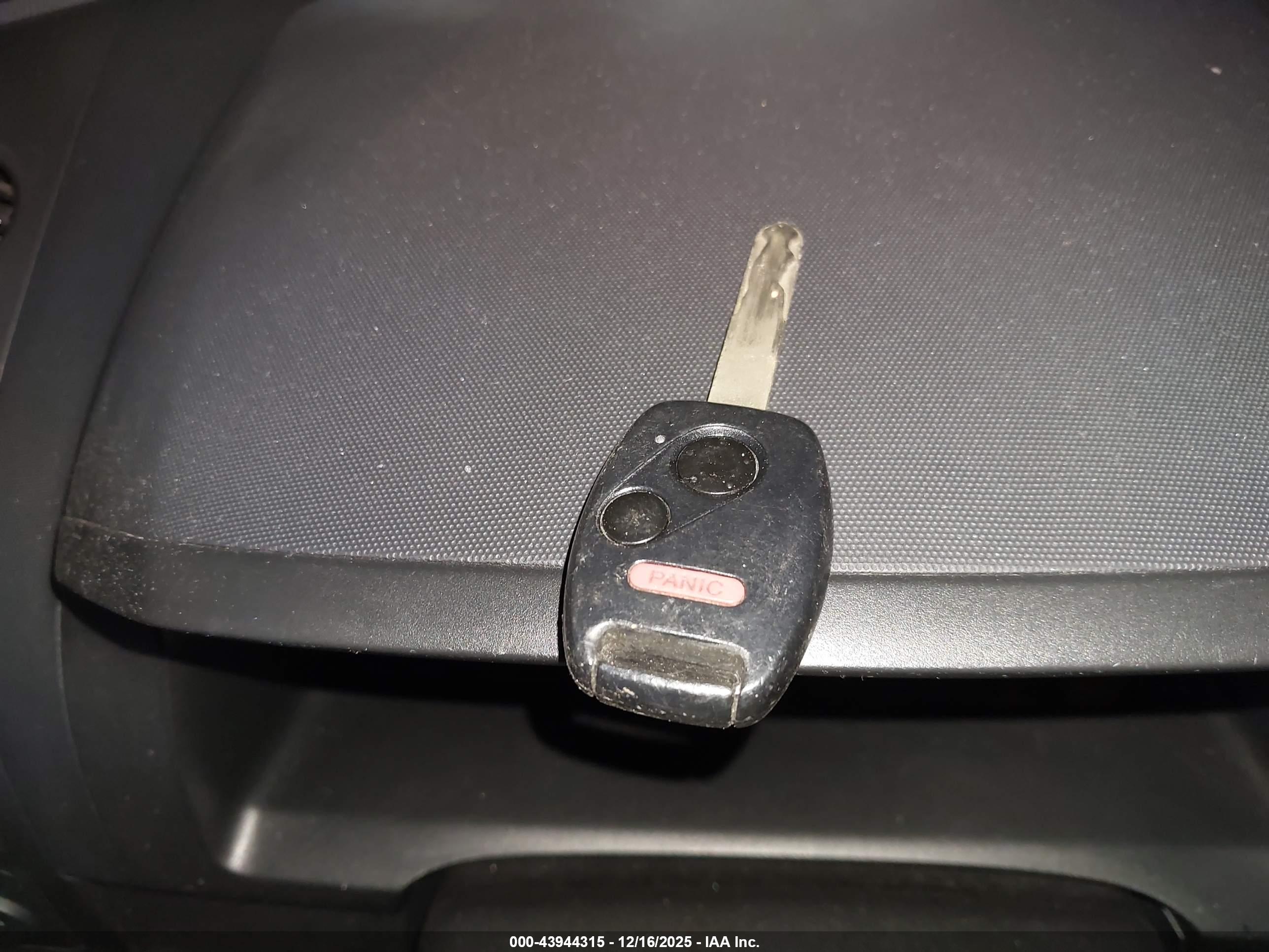 HONDA CR-V image 11