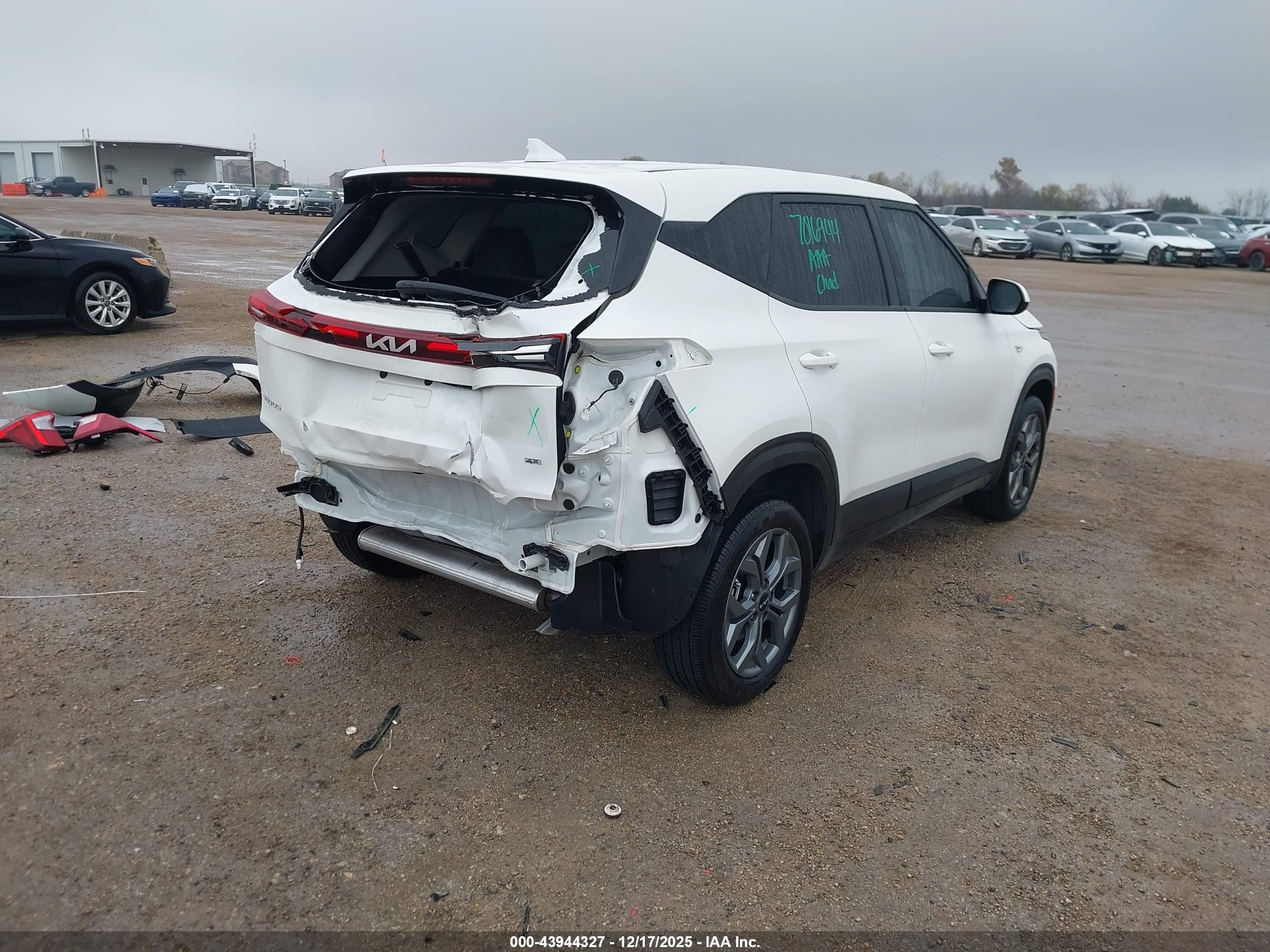KIA SELTOS image 4
