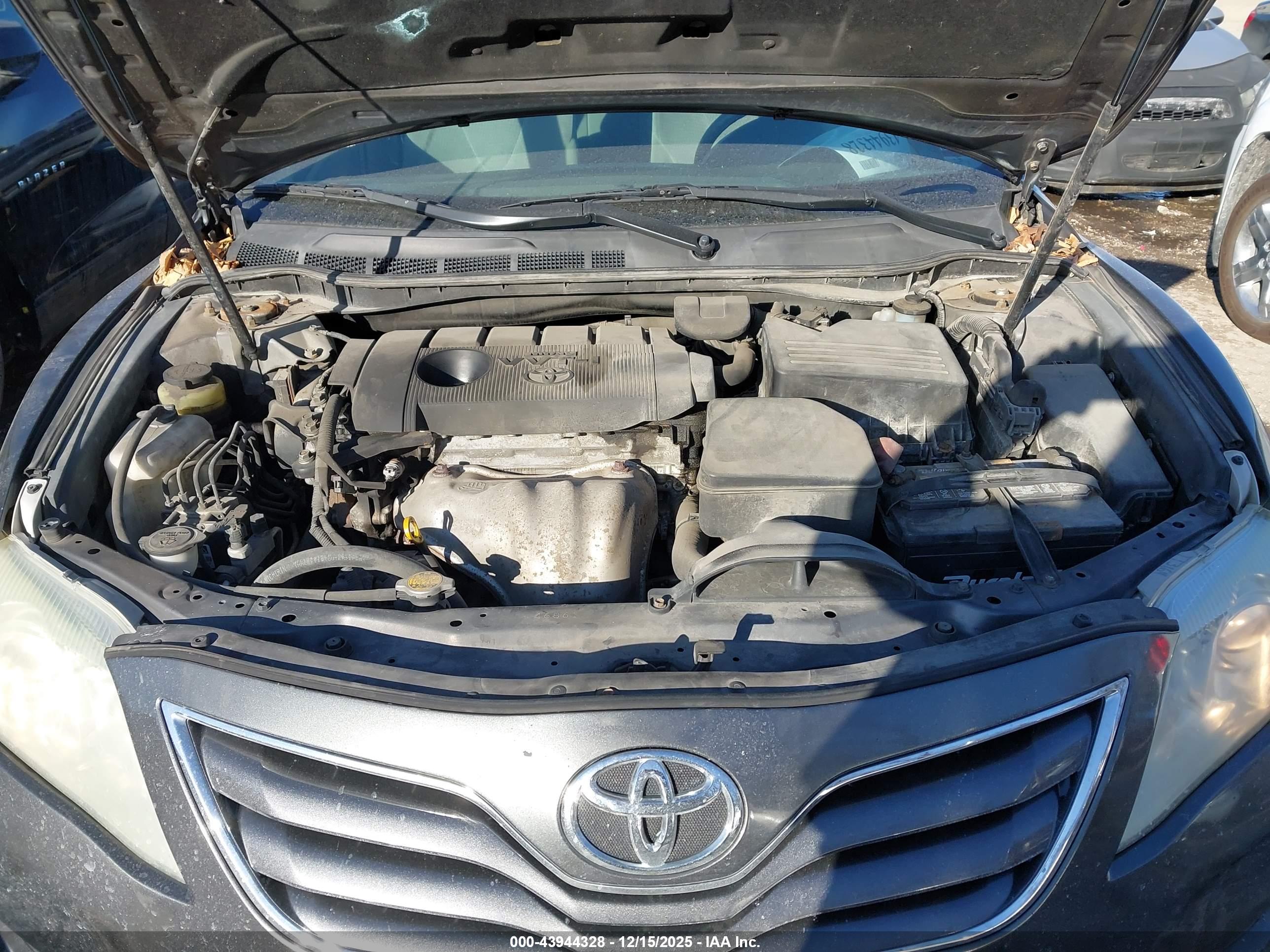 TOYOTA CAMRY image 10