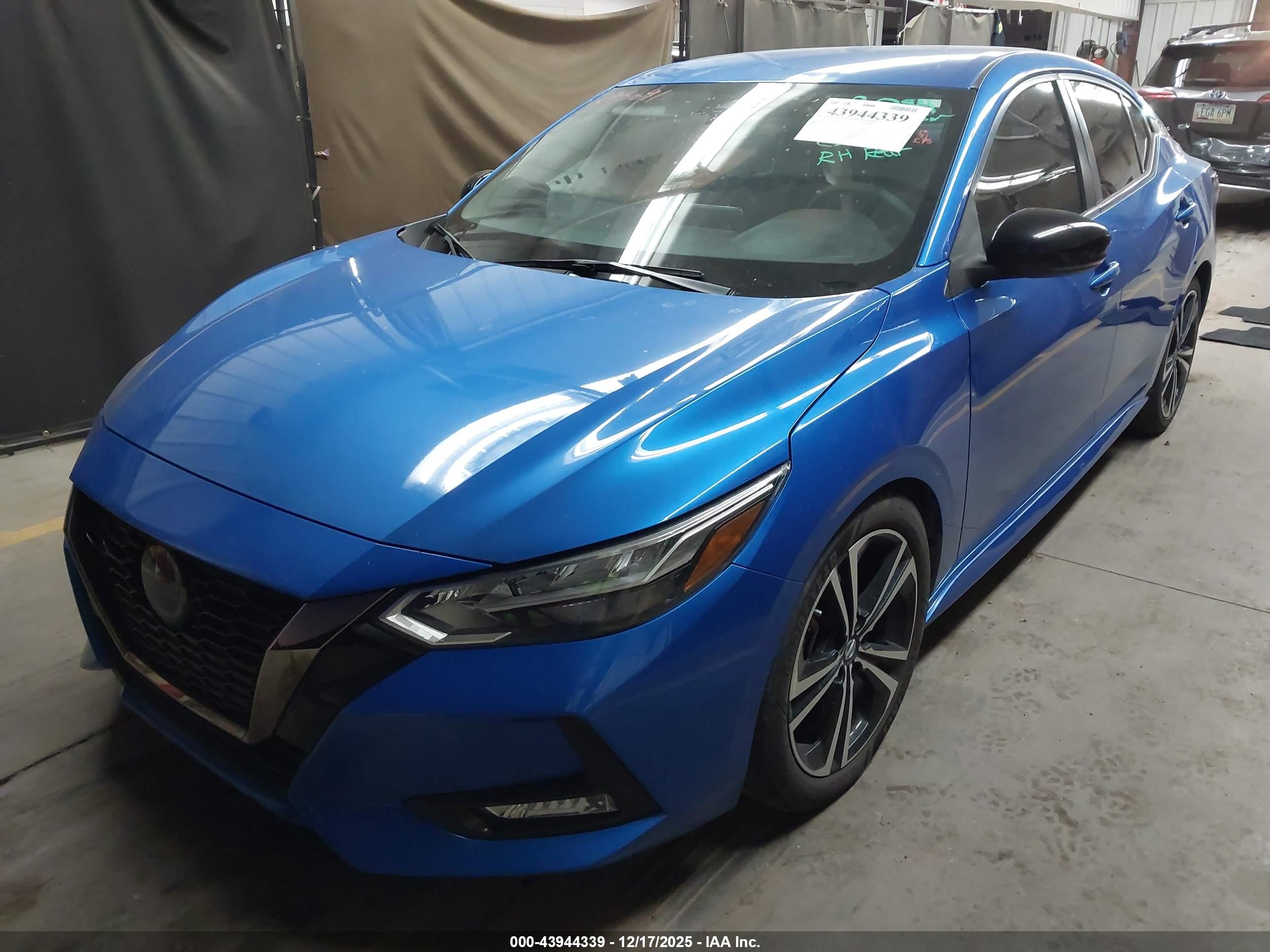 NISSAN SENTRA image 2