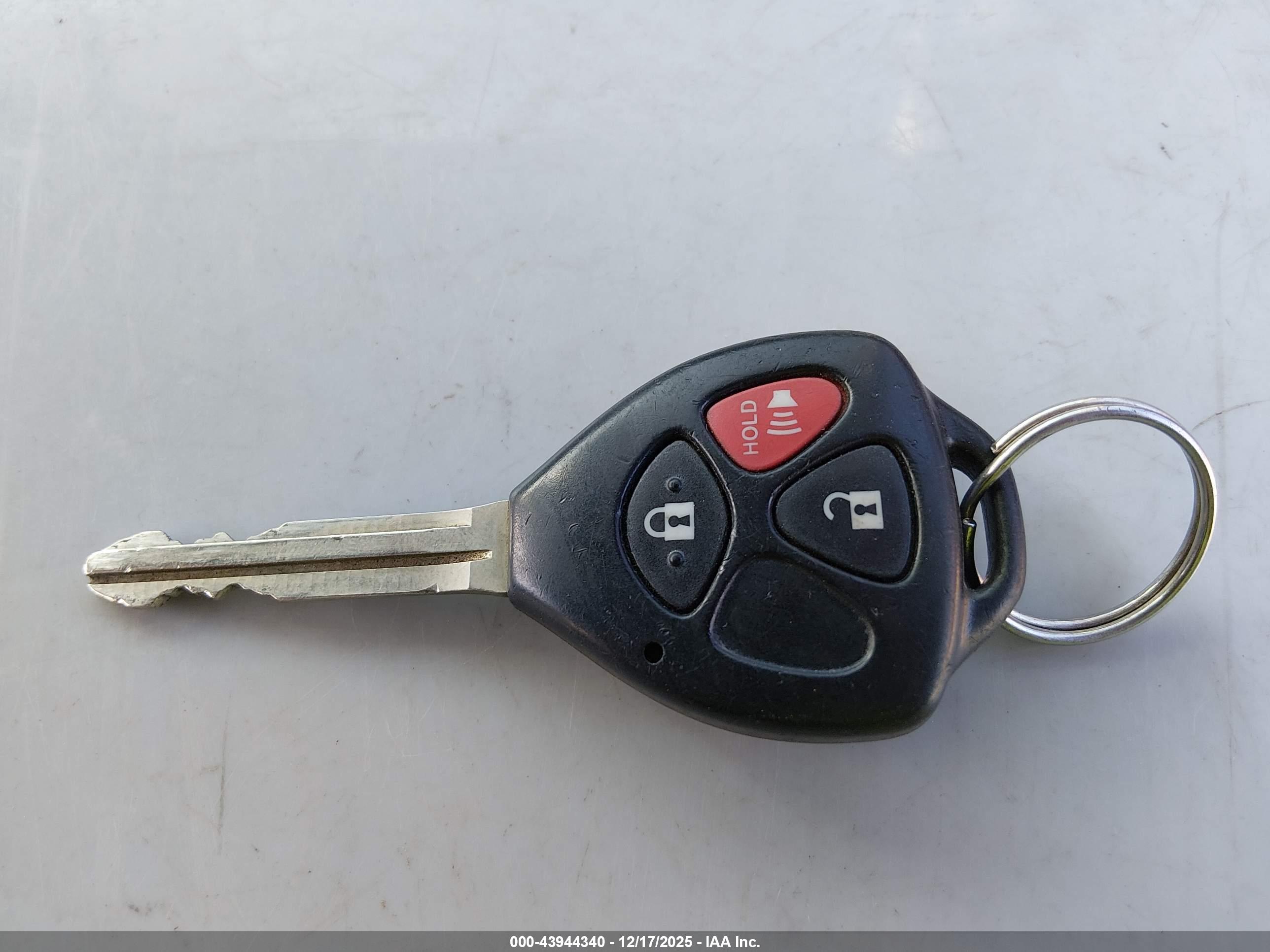 TOYOTA 4RUNNER image 11