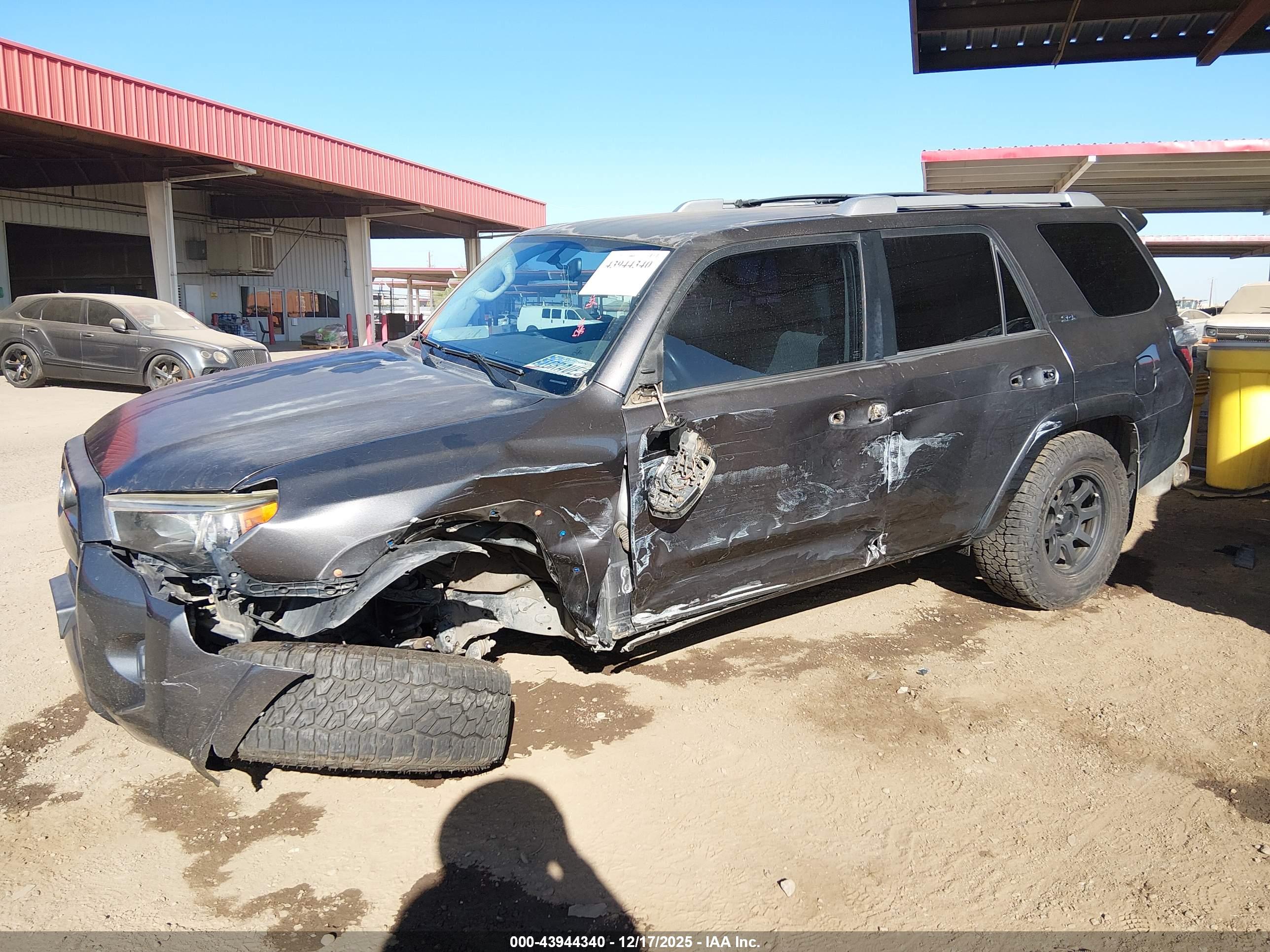TOYOTA 4RUNNER image 6