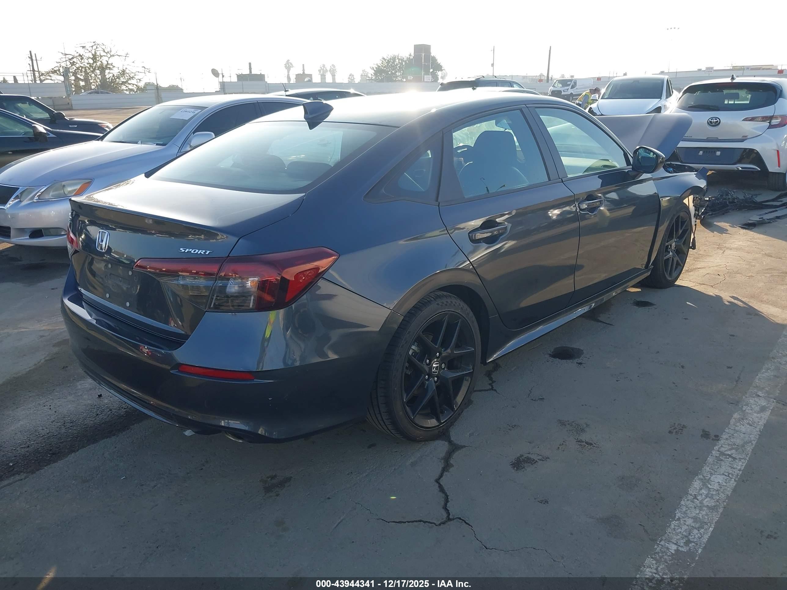 HONDA CIVIC image 4