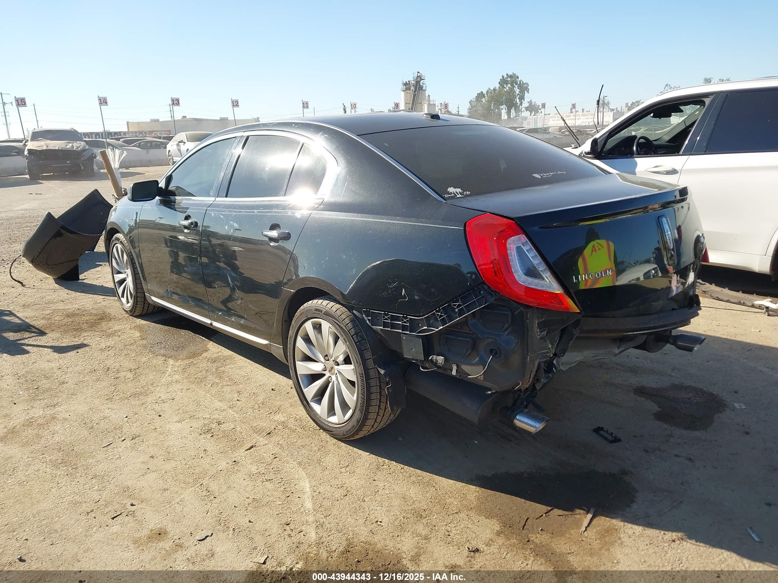 LINCOLN MKS image 3