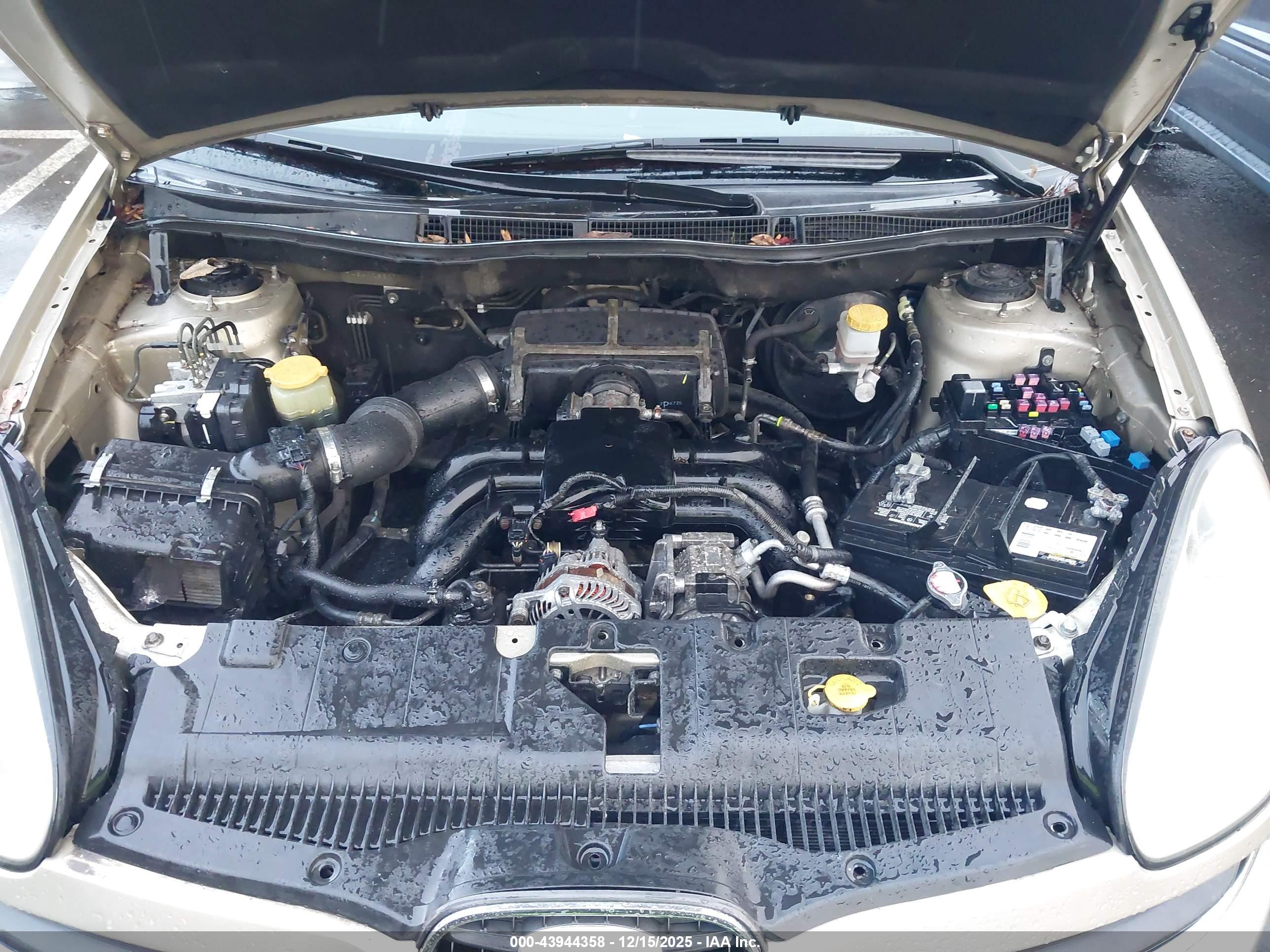 SUBARU B9 image 10
