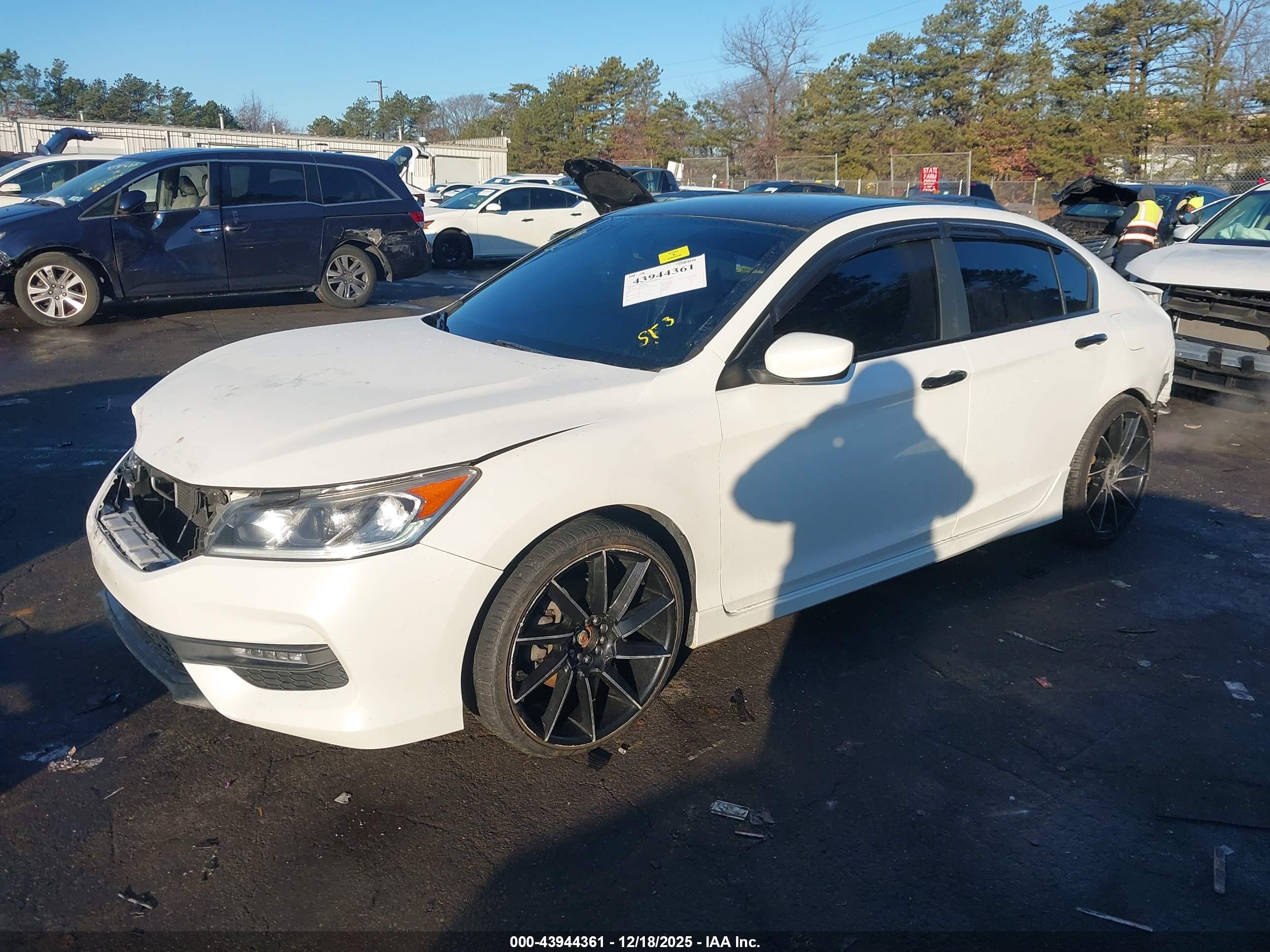 HONDA ACCORD image 2
