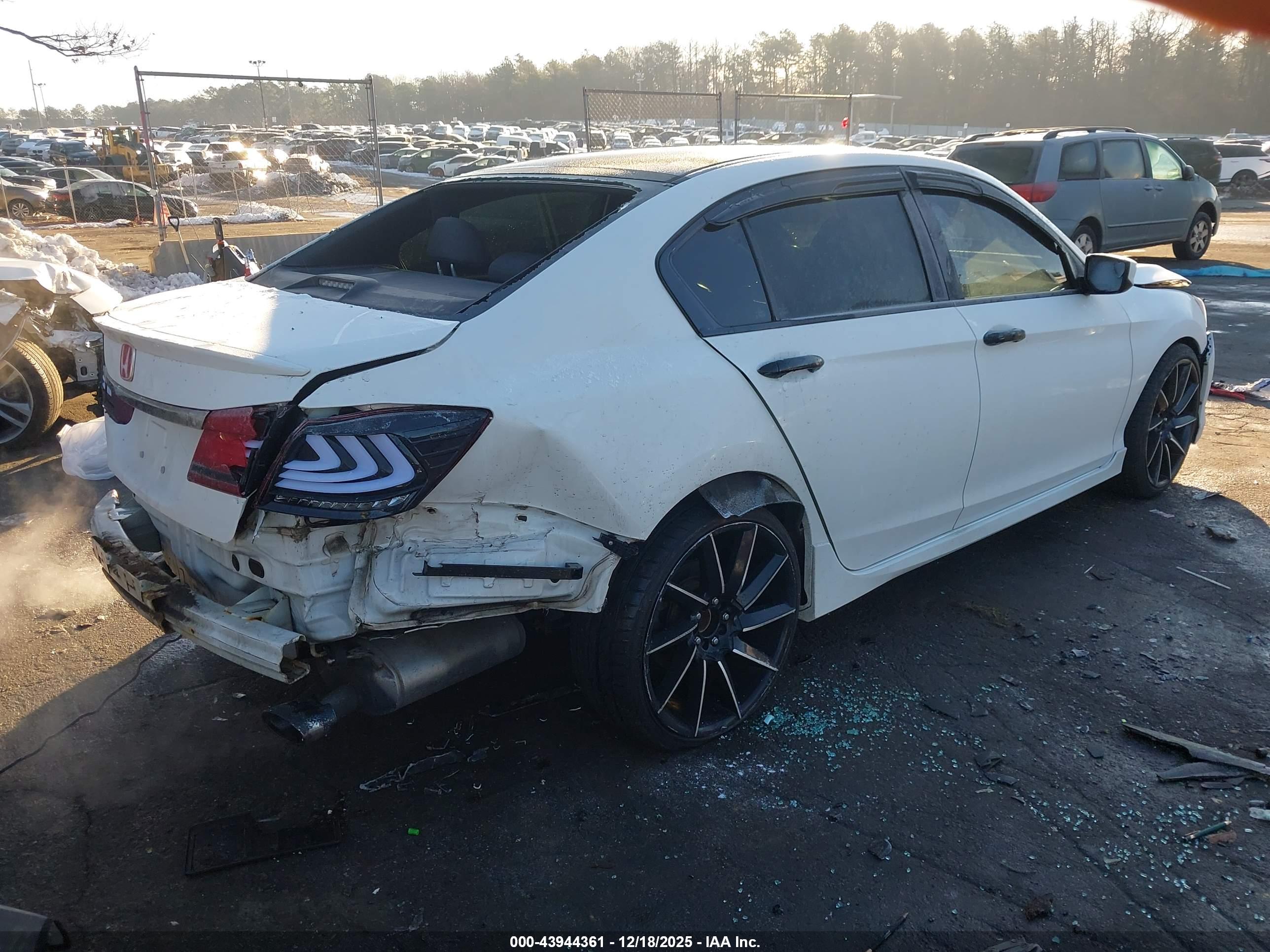 HONDA ACCORD image 4