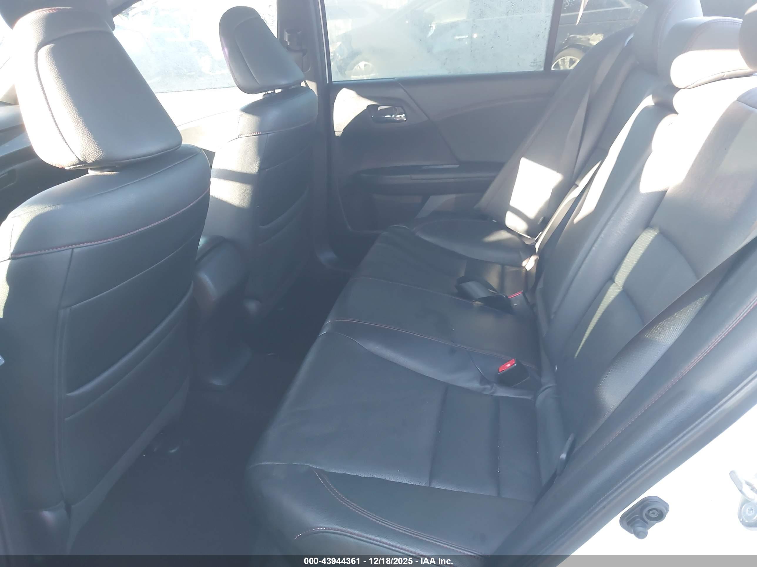 HONDA ACCORD image 8