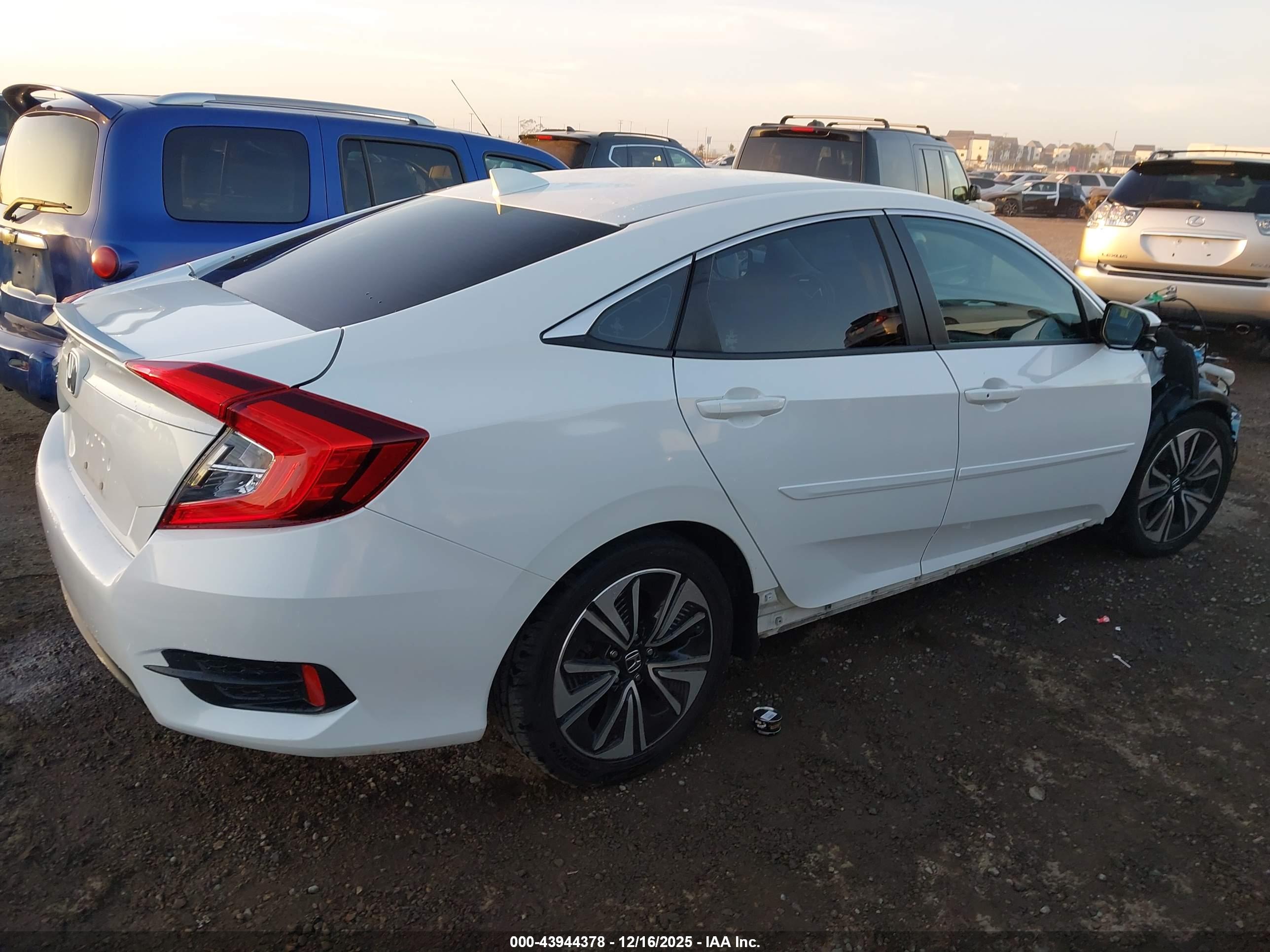 HONDA CIVIC image 4