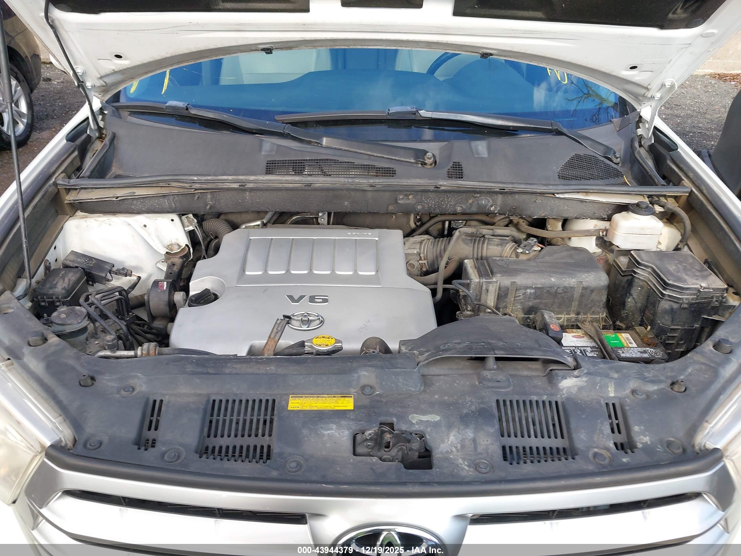 TOYOTA HIGHLANDER image 10