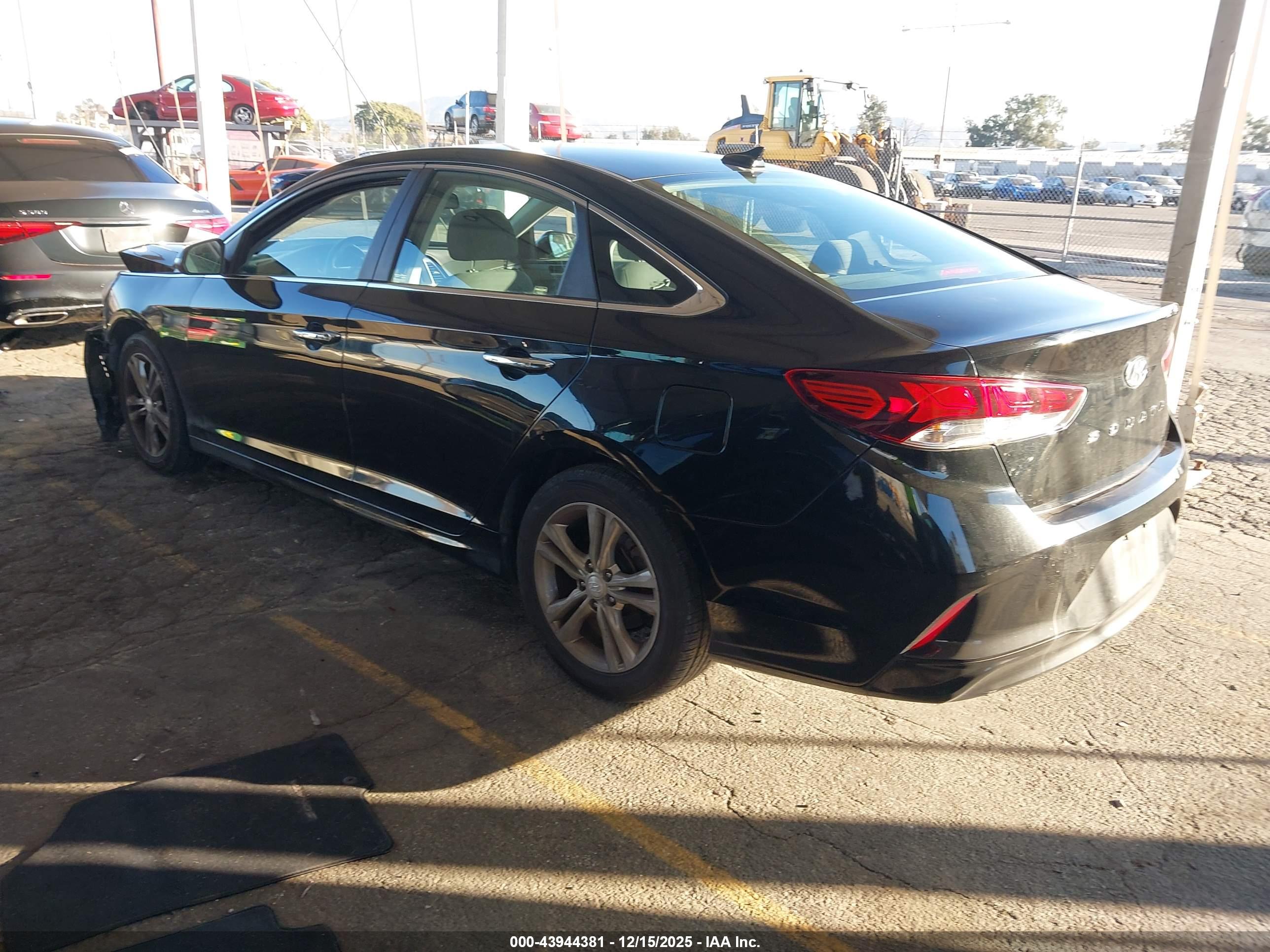 HYUNDAI SONATA image 3