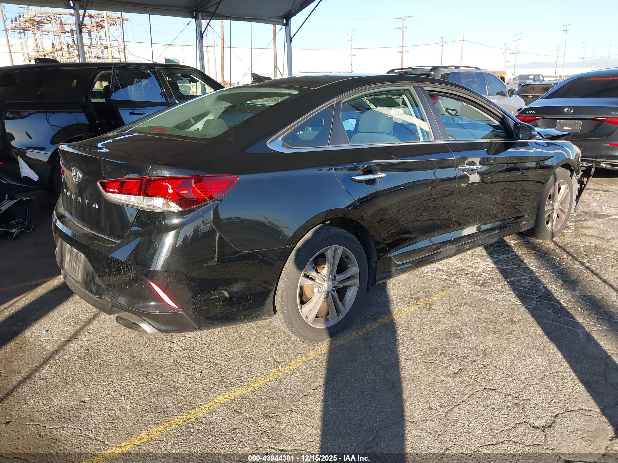 HYUNDAI SONATA image 4