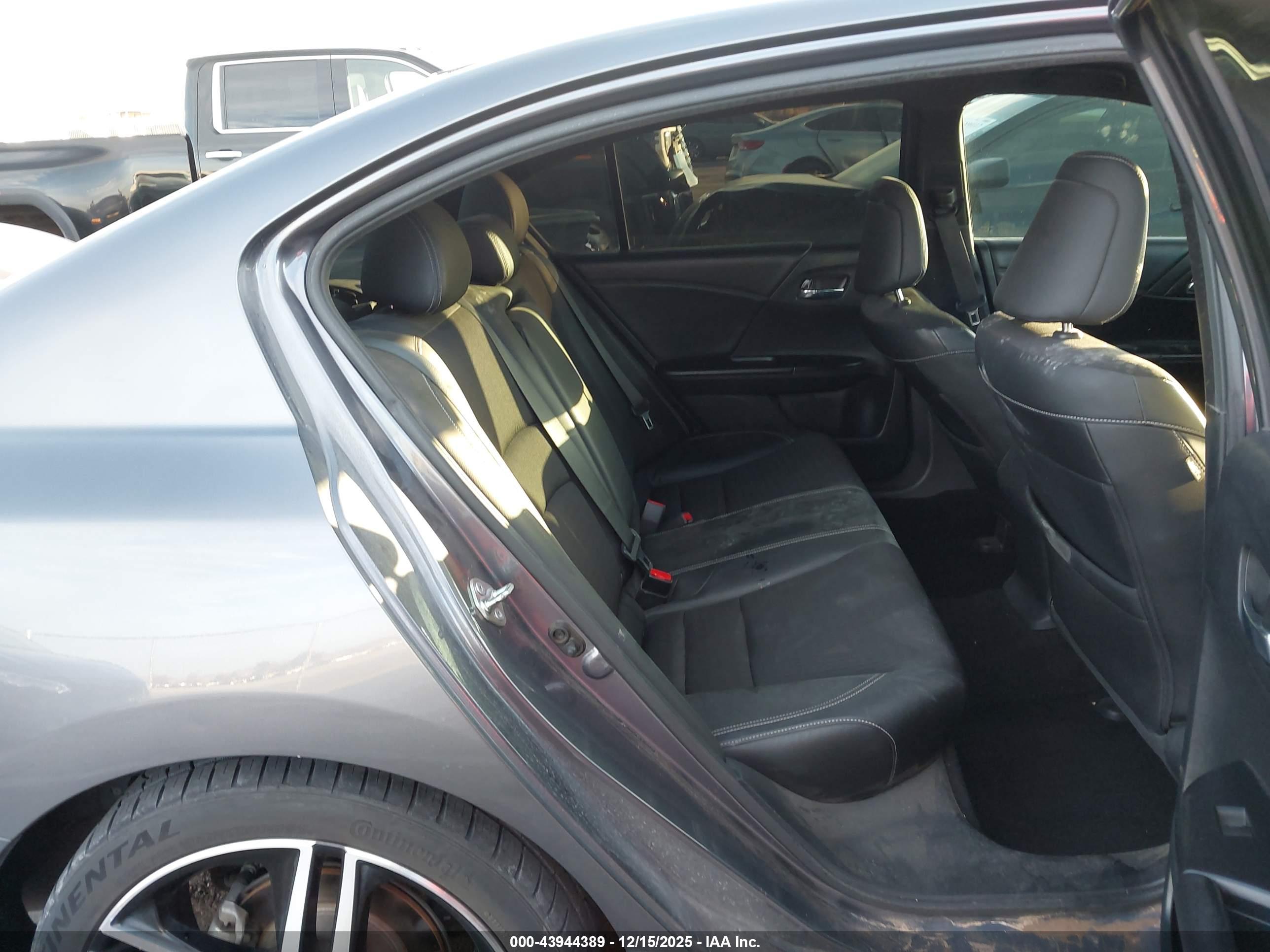 HONDA ACCORD image 8