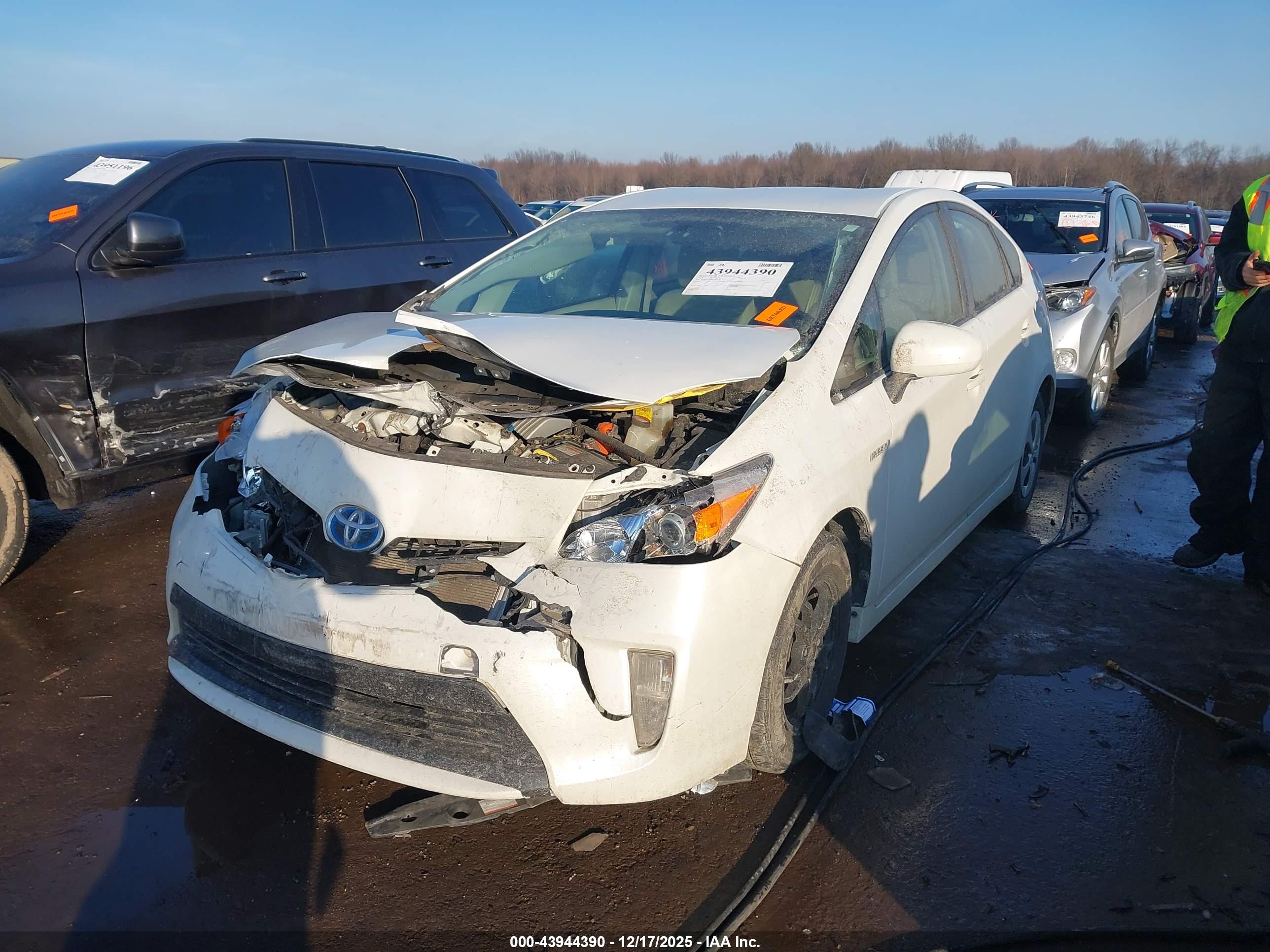 TOYOTA PRIUS image 2