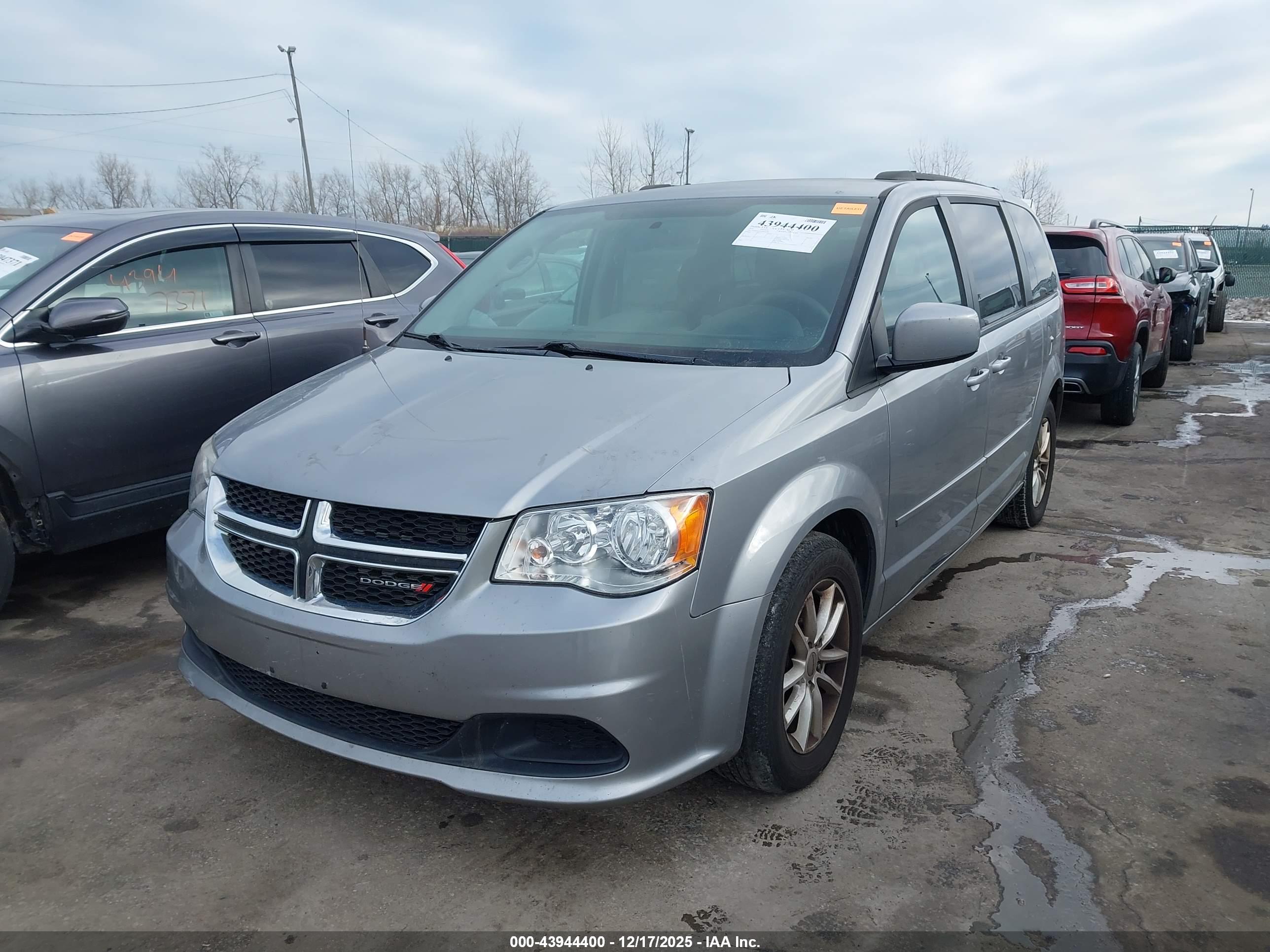 DODGE GRAND image 2