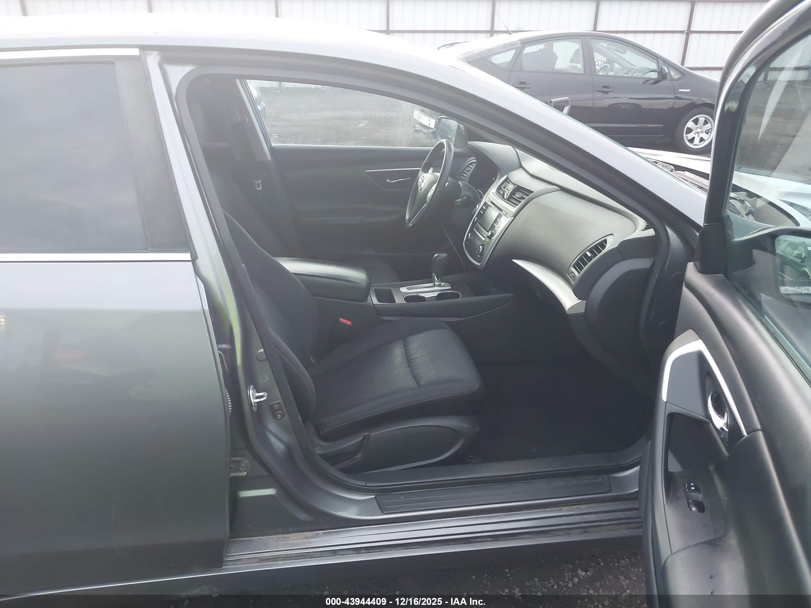 NISSAN ALTIMA image 5