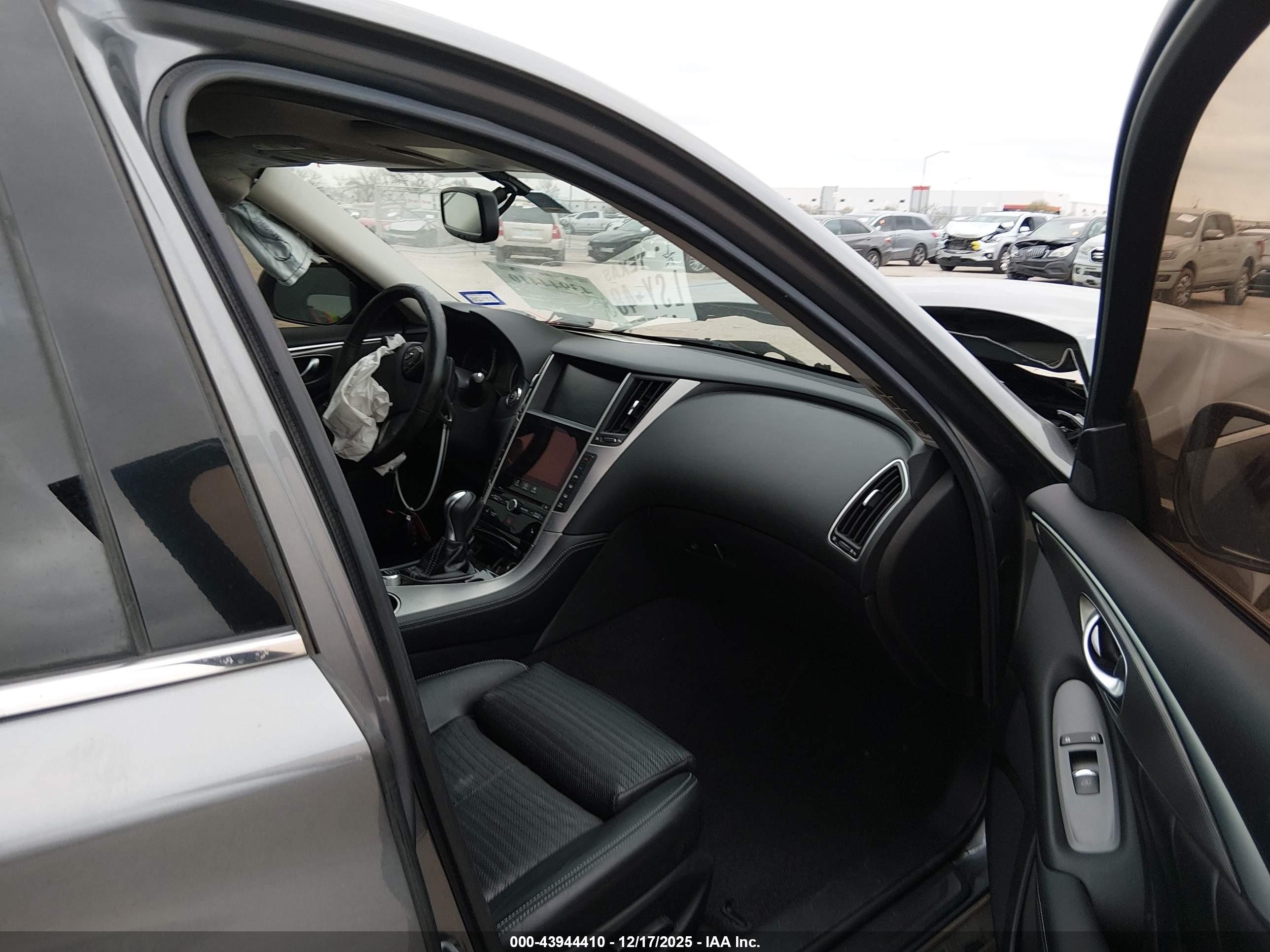 INFINITI Q50 image 5