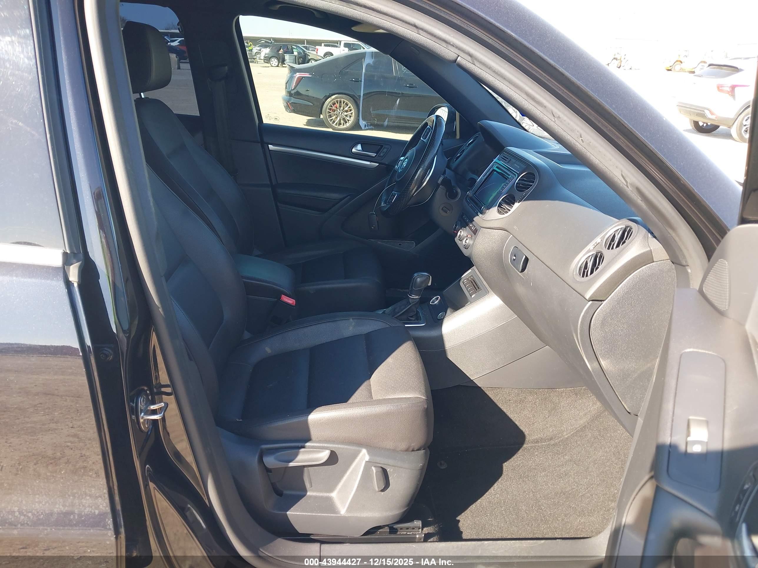 VOLKSWAGEN TIGUAN image 5