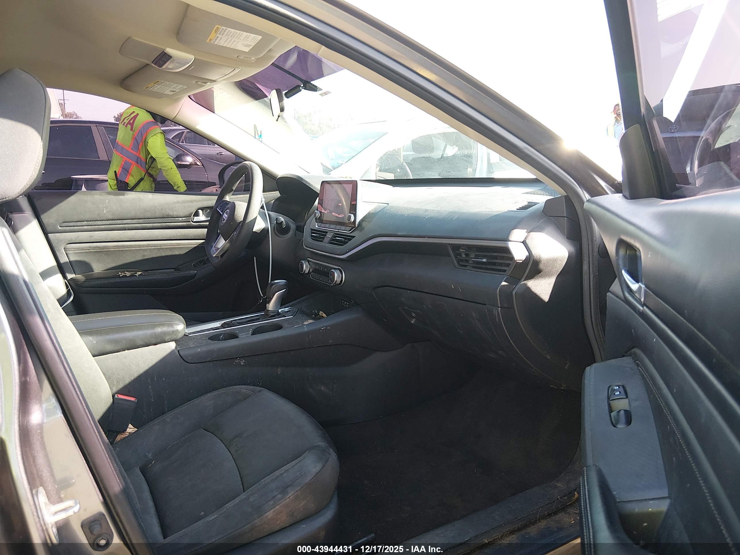 NISSAN ALTIMA image 5