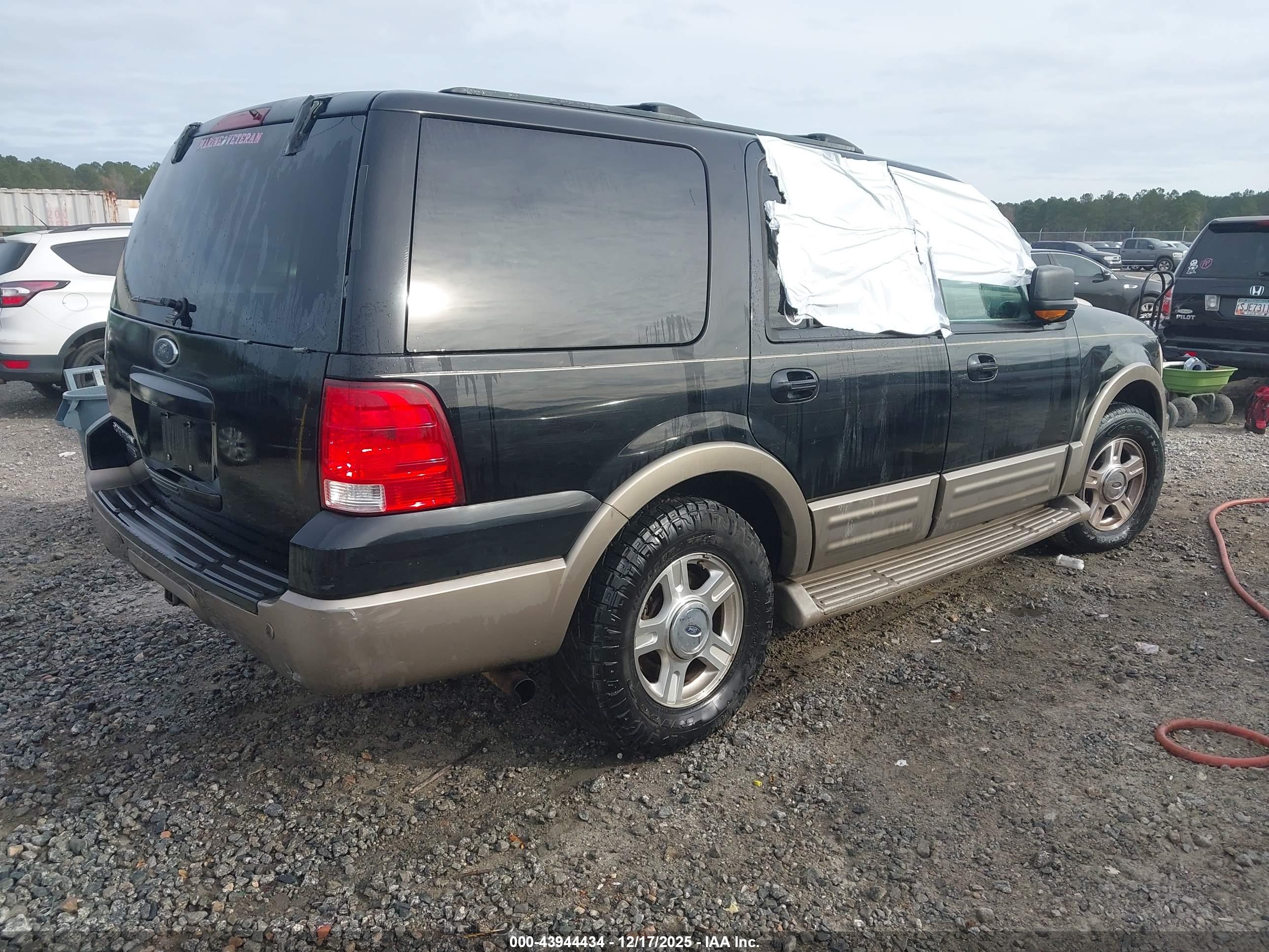 FORD EXPEDITION image 4