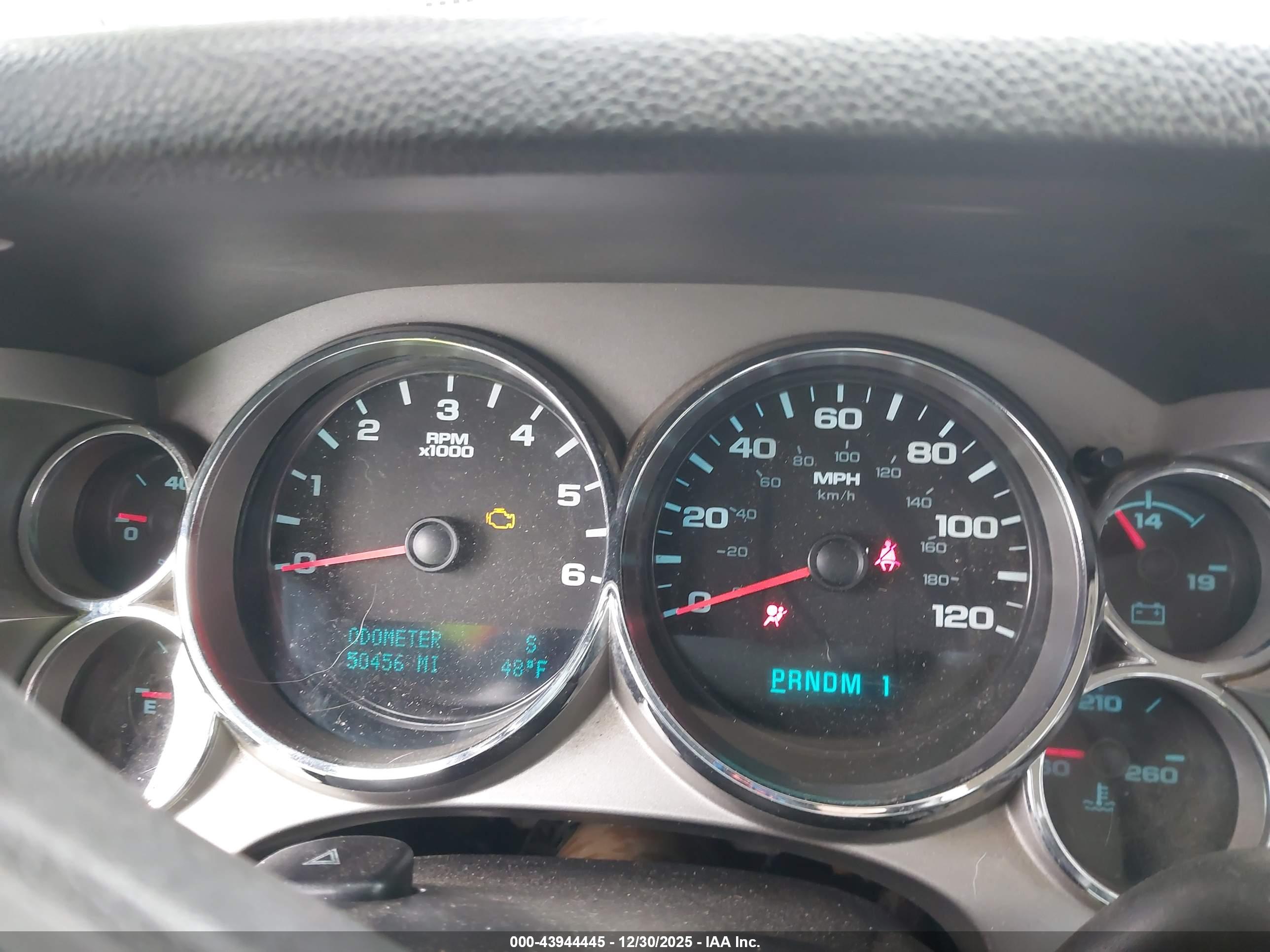CHEVROLET SILVERADO image 7