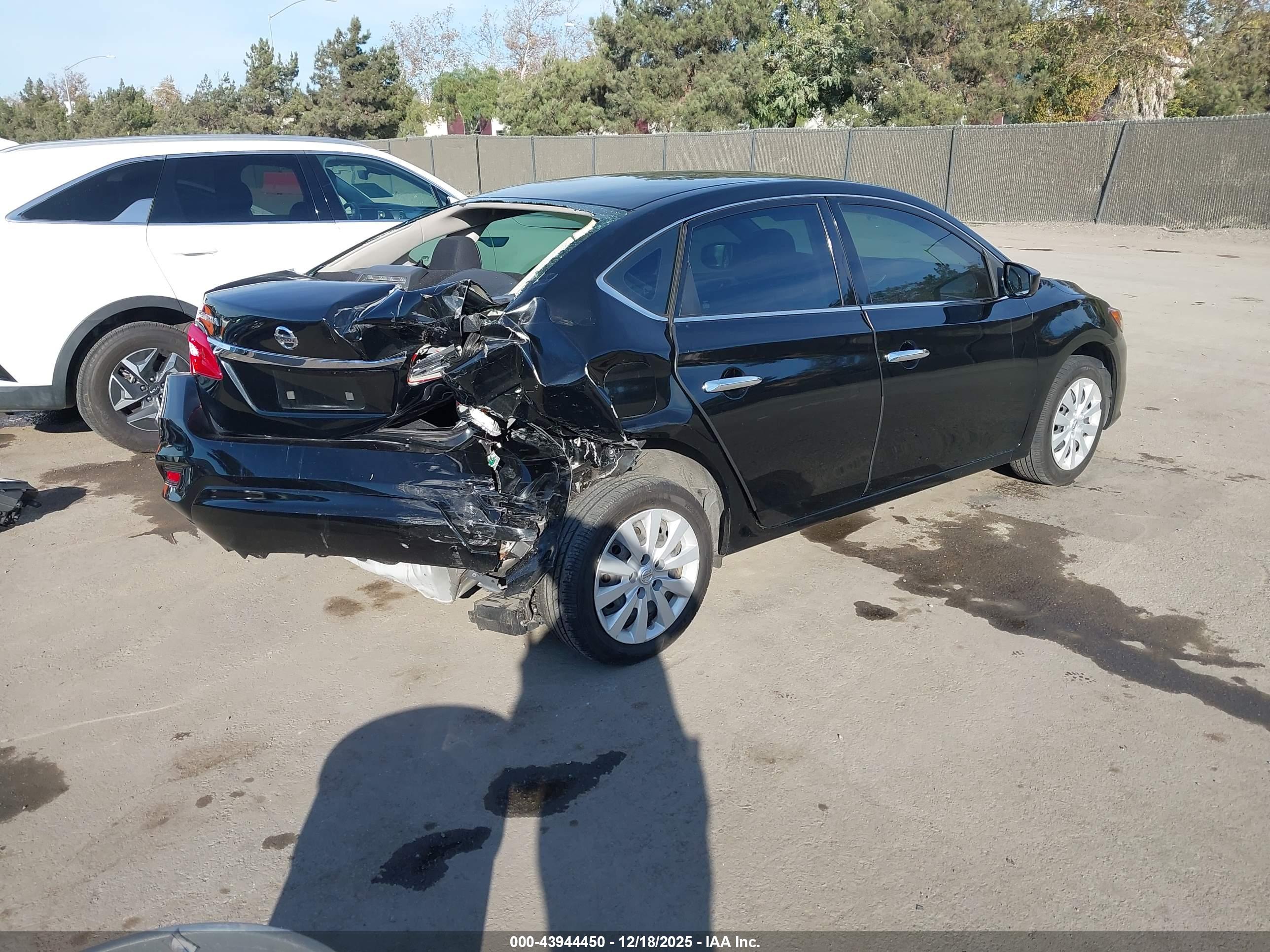 NISSAN SENTRA image 4