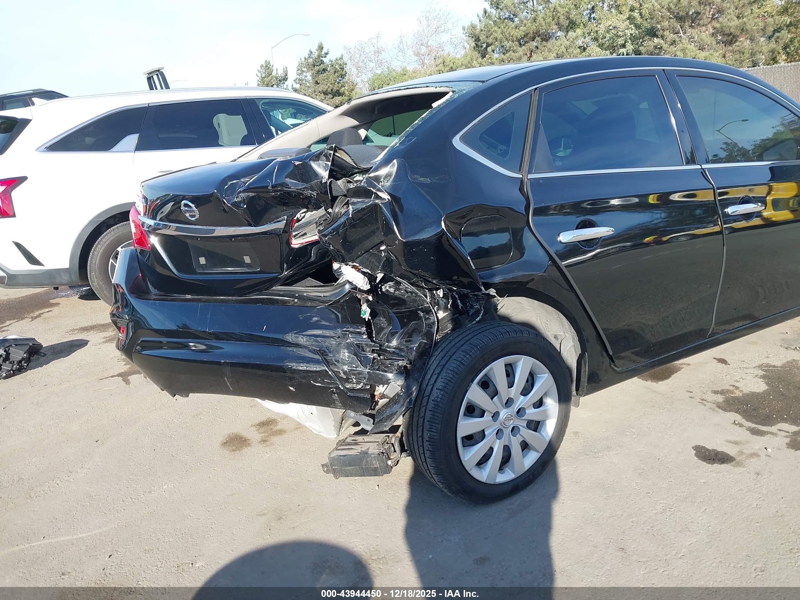 NISSAN SENTRA image 6