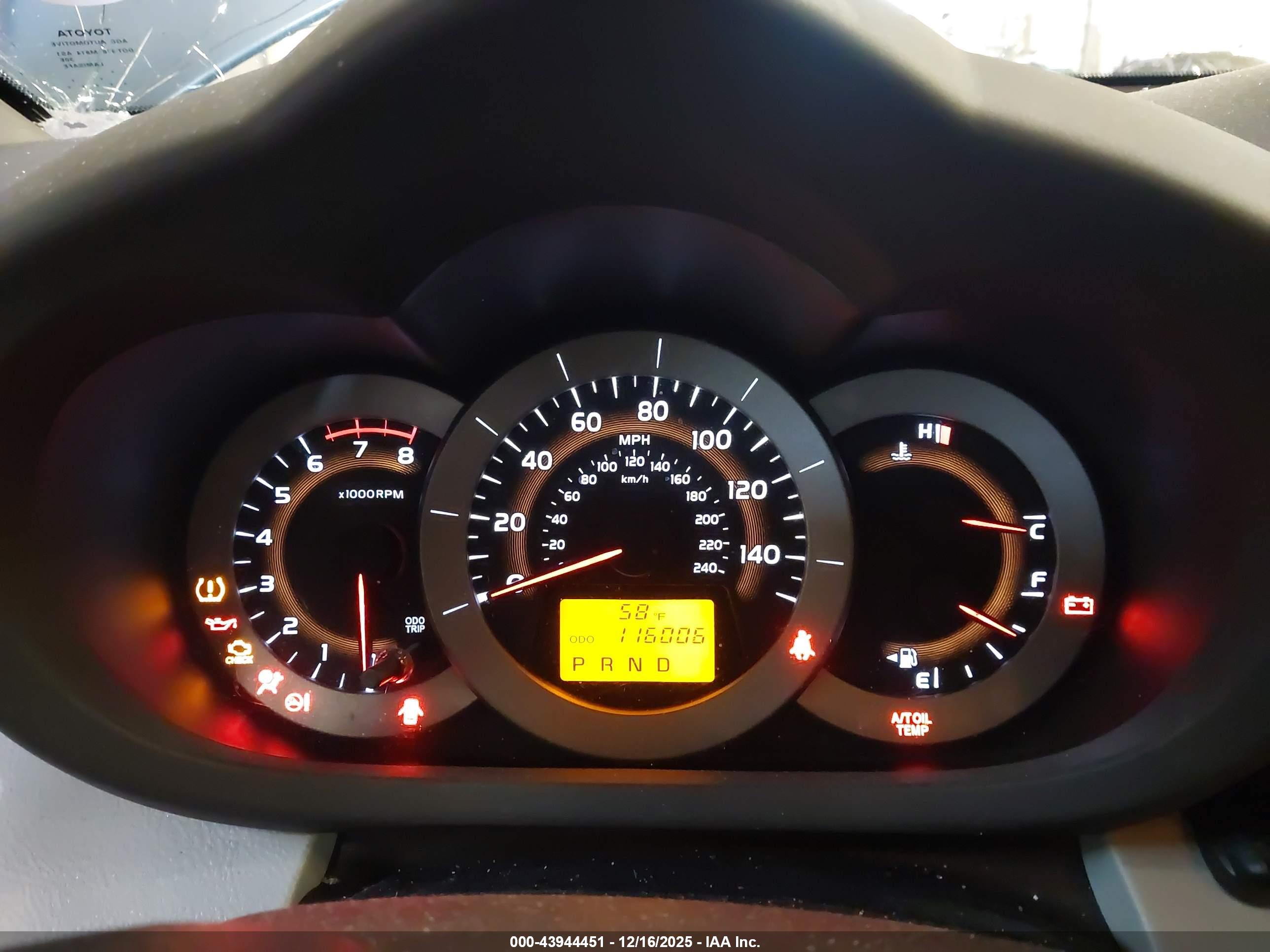 TOYOTA RAV4 image 7