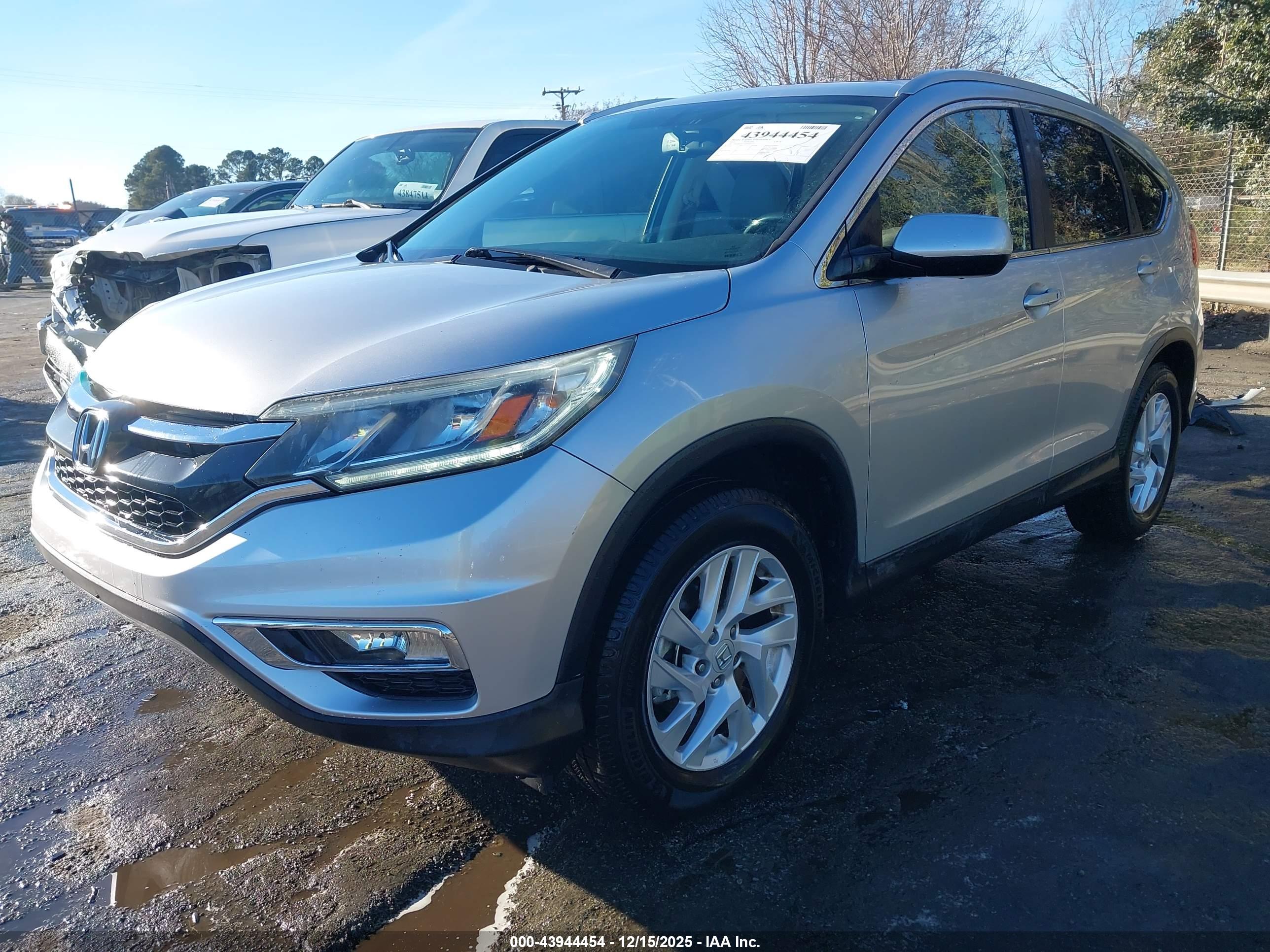 HONDA CR-V image 2
