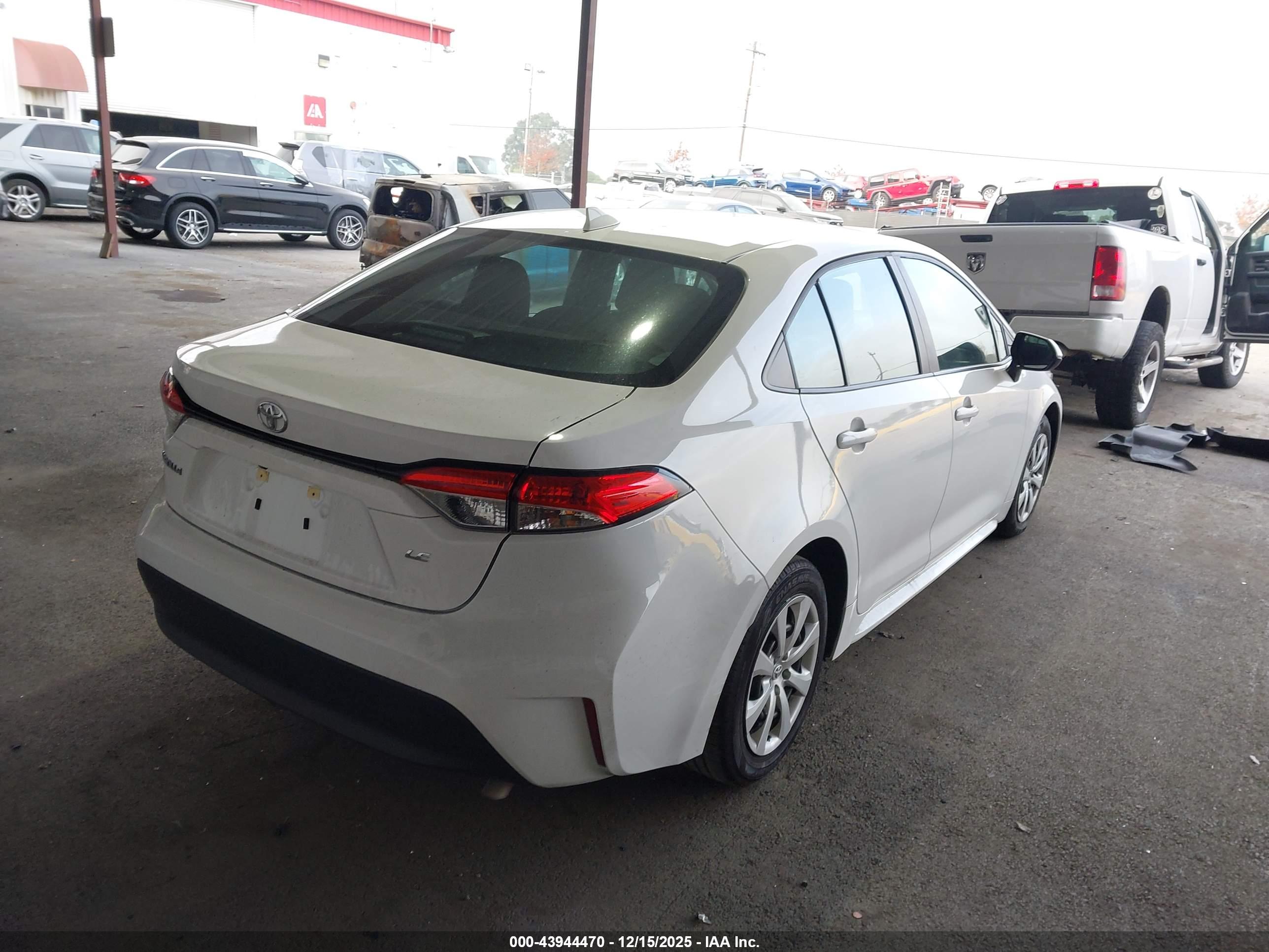 TOYOTA COROLLA image 4