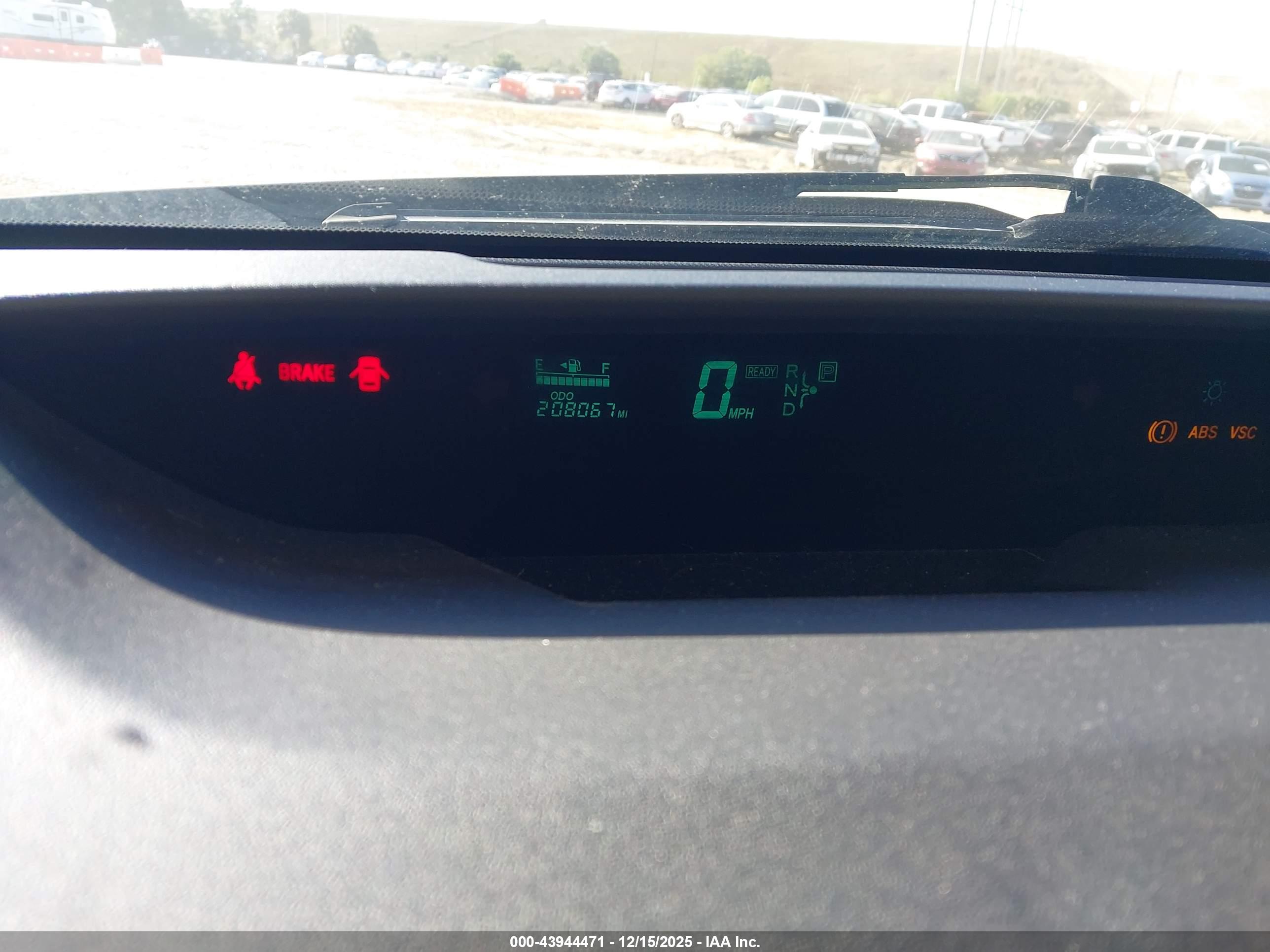 TOYOTA PRIUS image 7