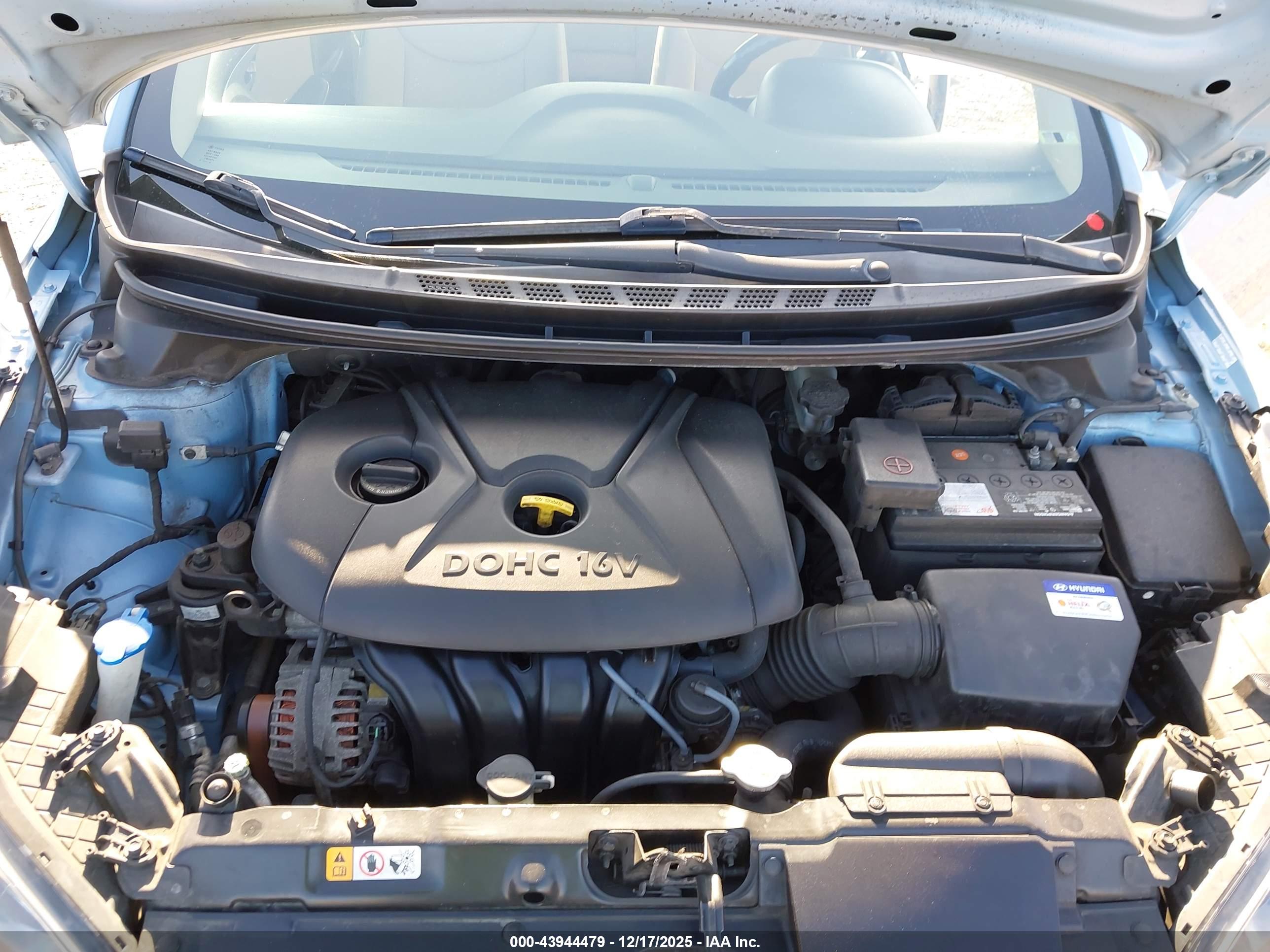 HYUNDAI ELANTRA image 10