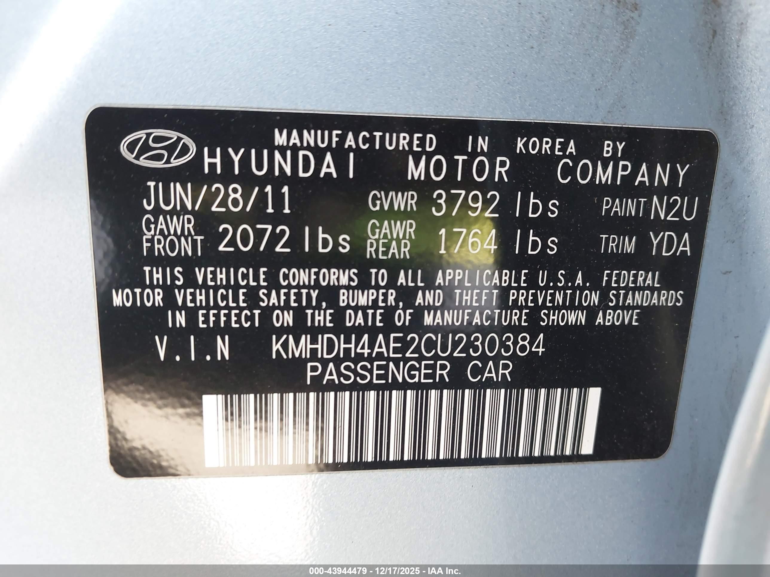 HYUNDAI ELANTRA image 9