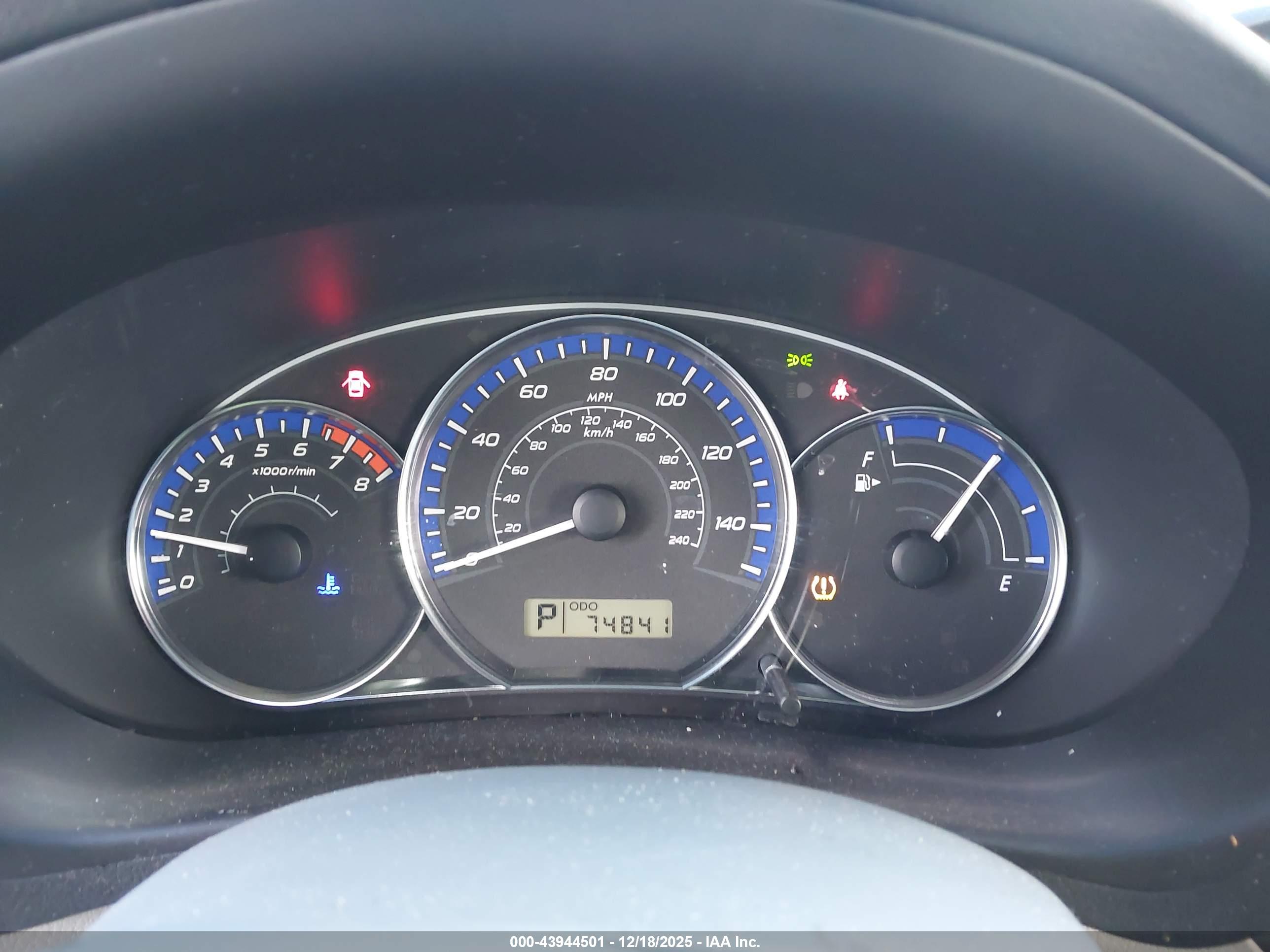 SUBARU FORESTER image 7