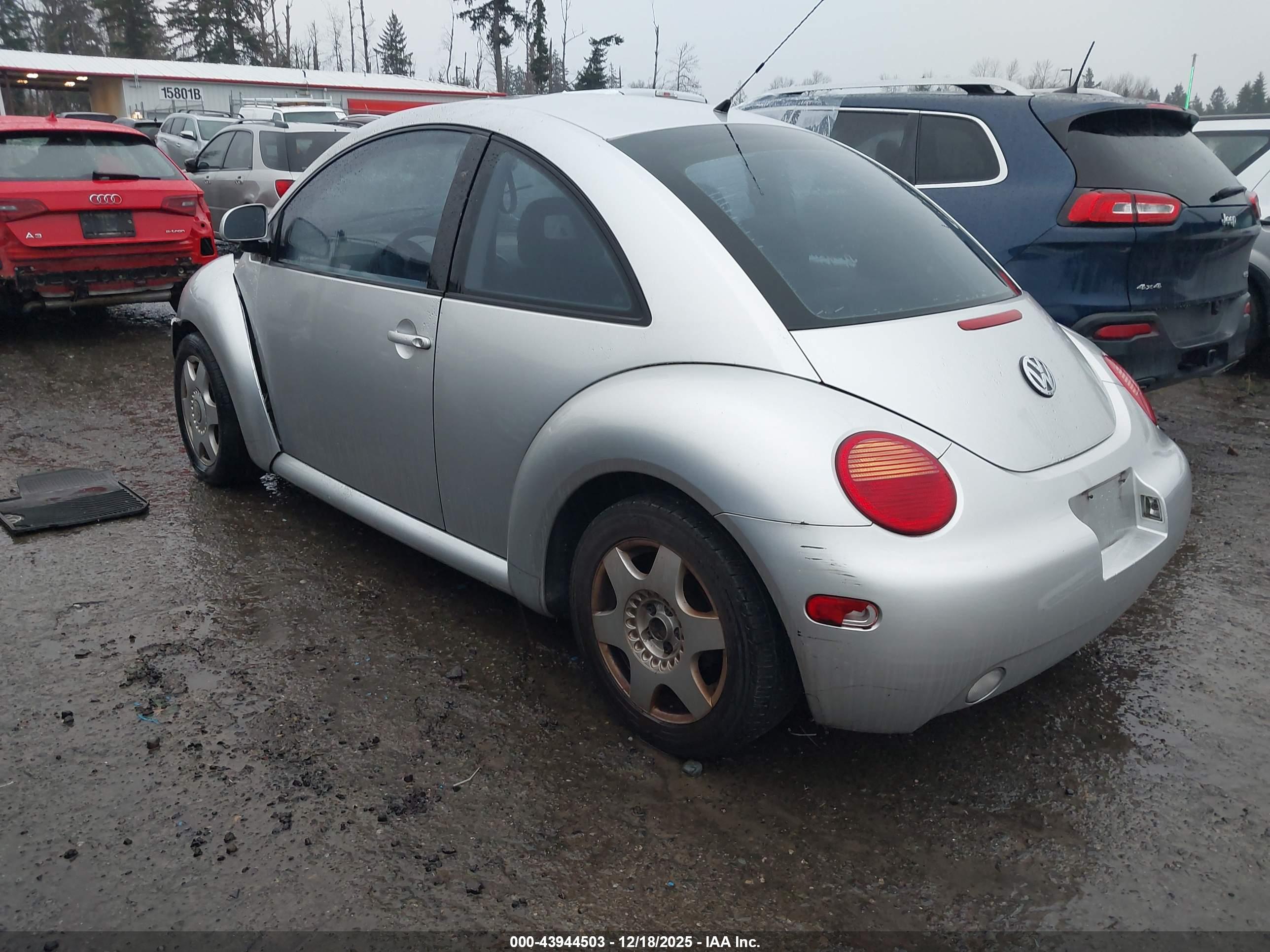 VOLKSWAGEN NEW image 3