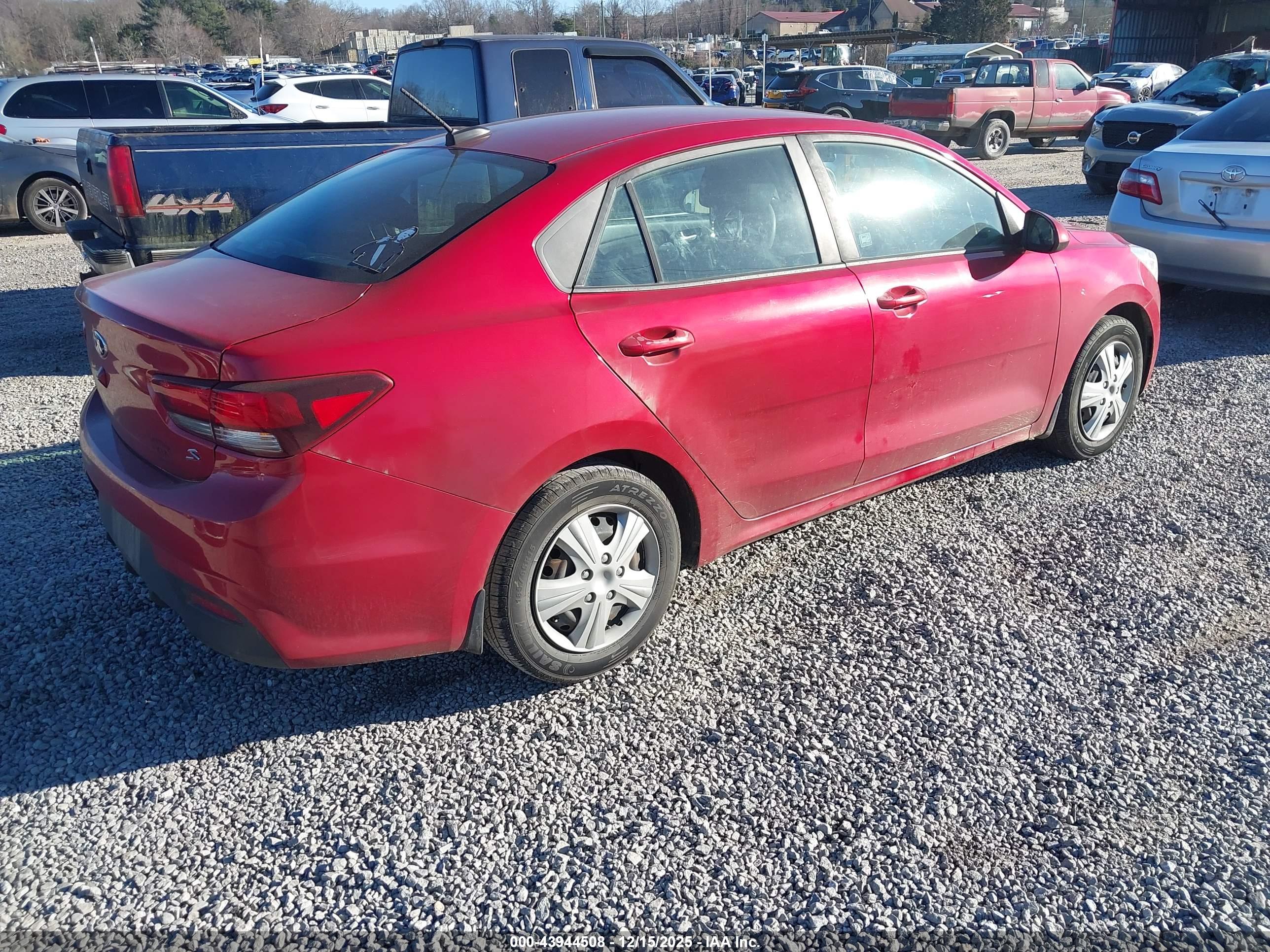 KIA RIO image 4