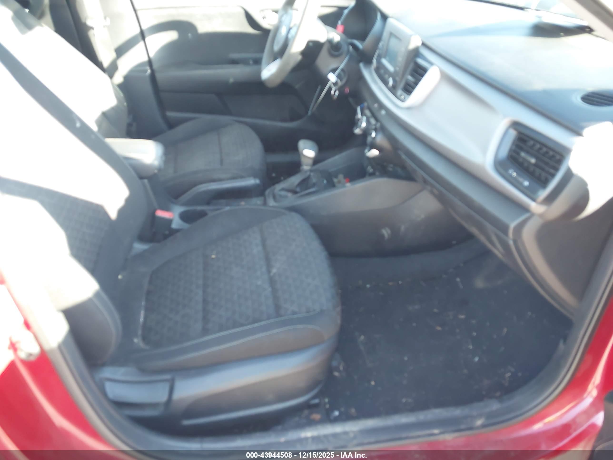 KIA RIO image 5