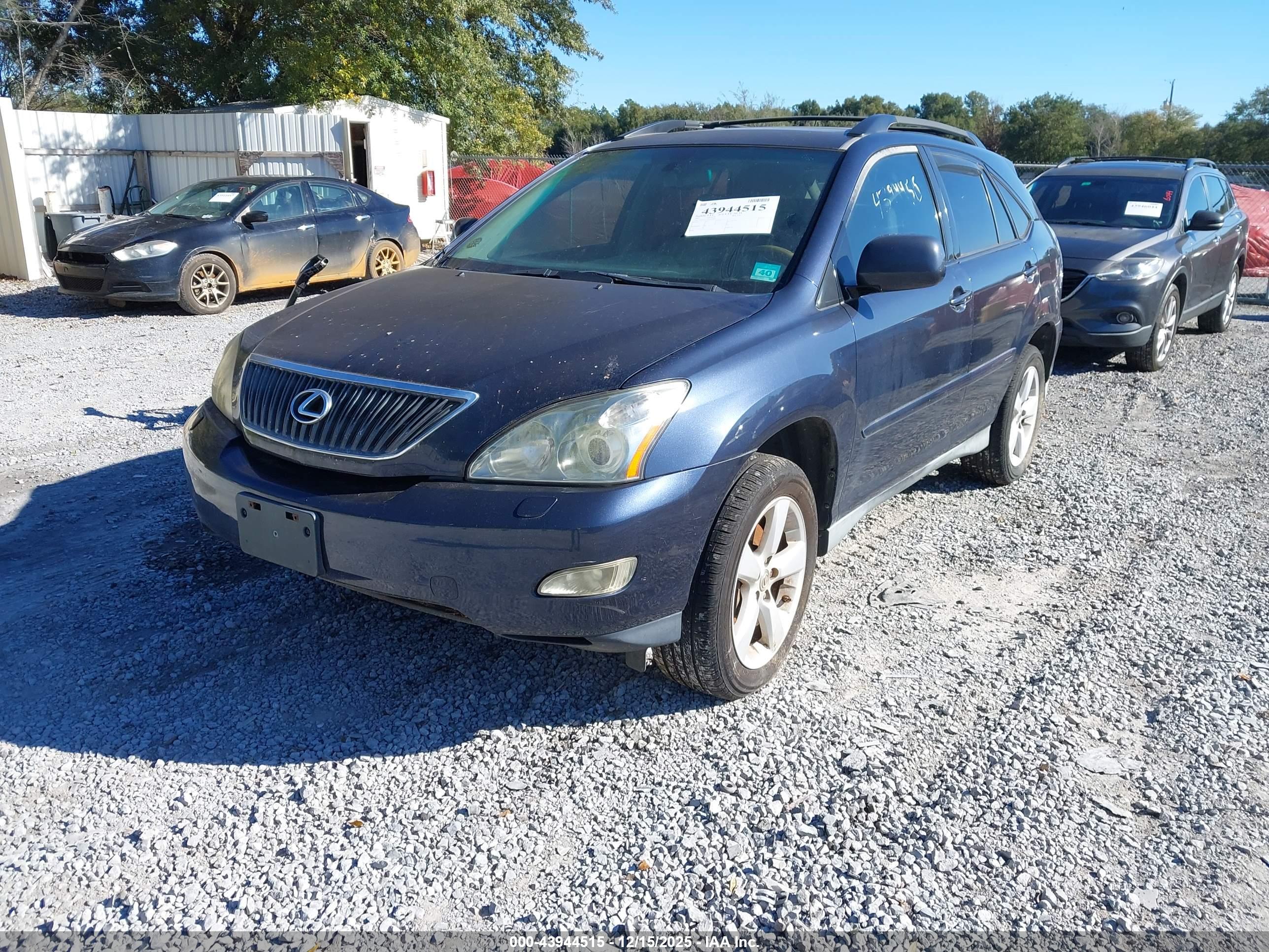LEXUS RX image 2