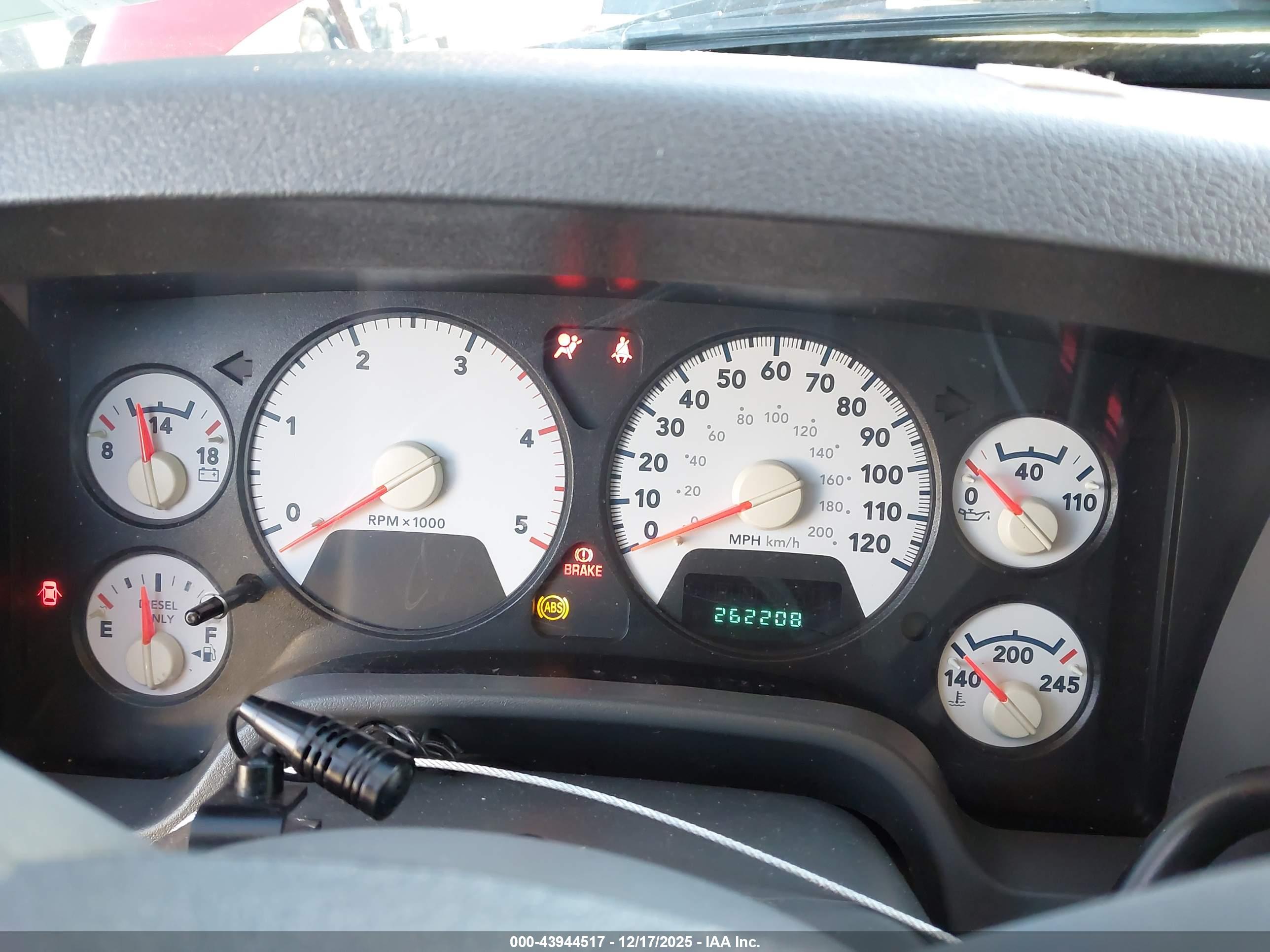 DODGE RAM image 7