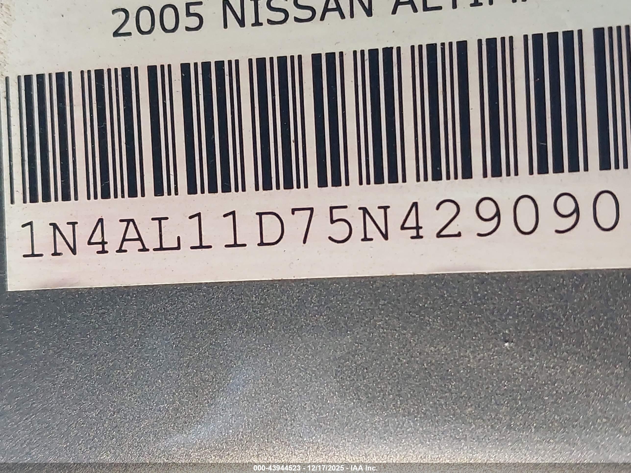 NISSAN ALTIMA image 9