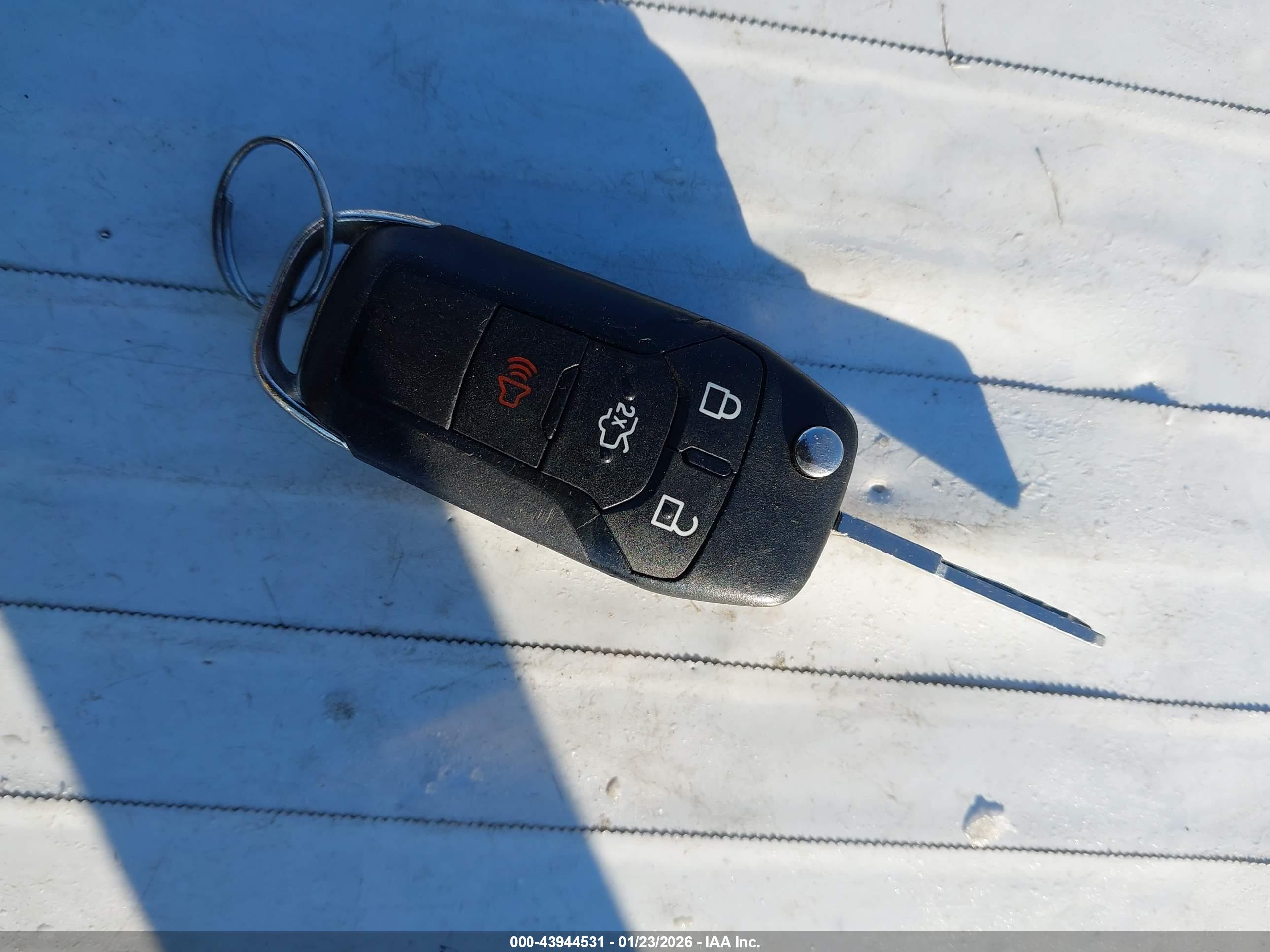 FORD FUSION image 11