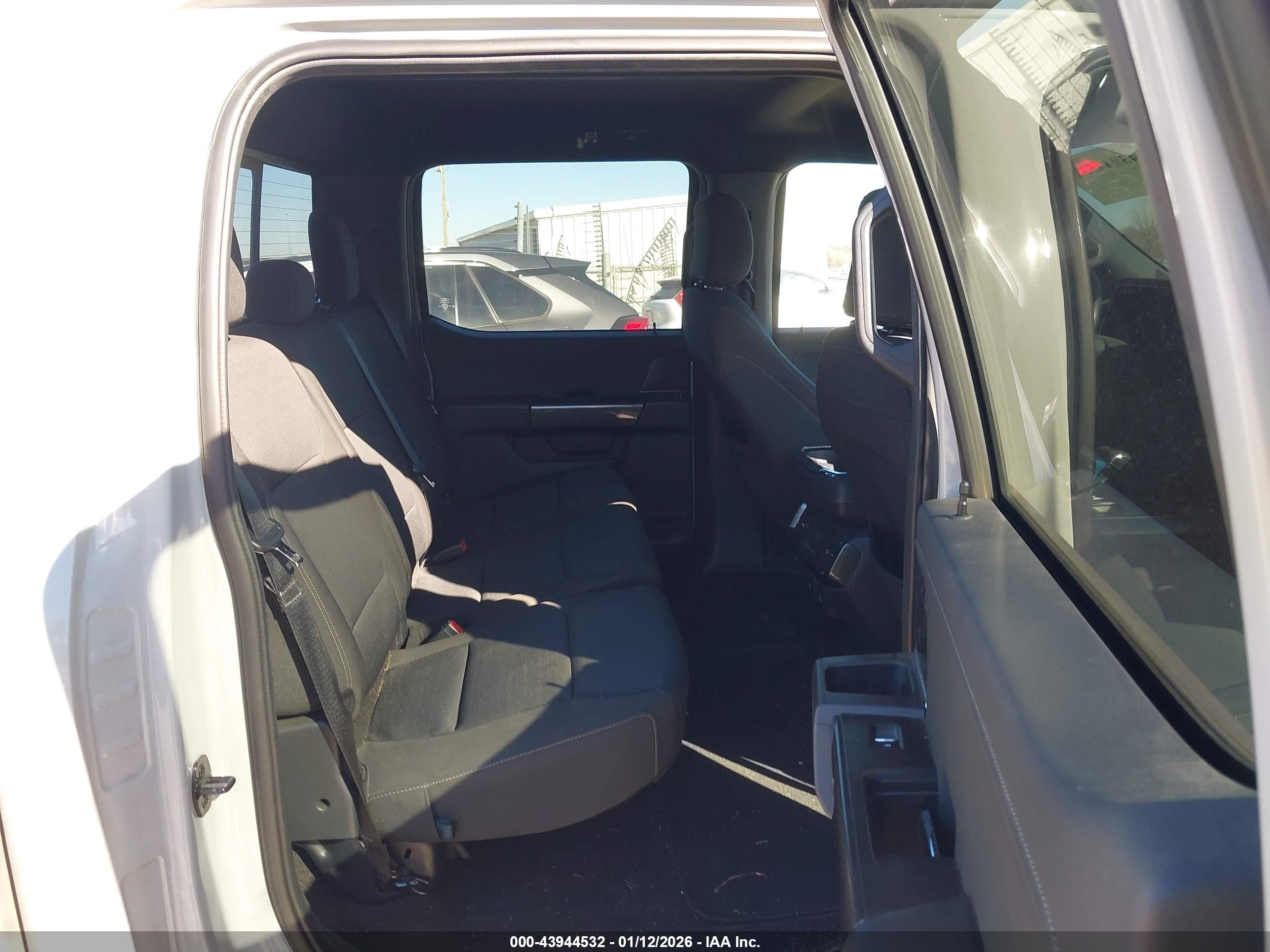 FORD F-150 image 8