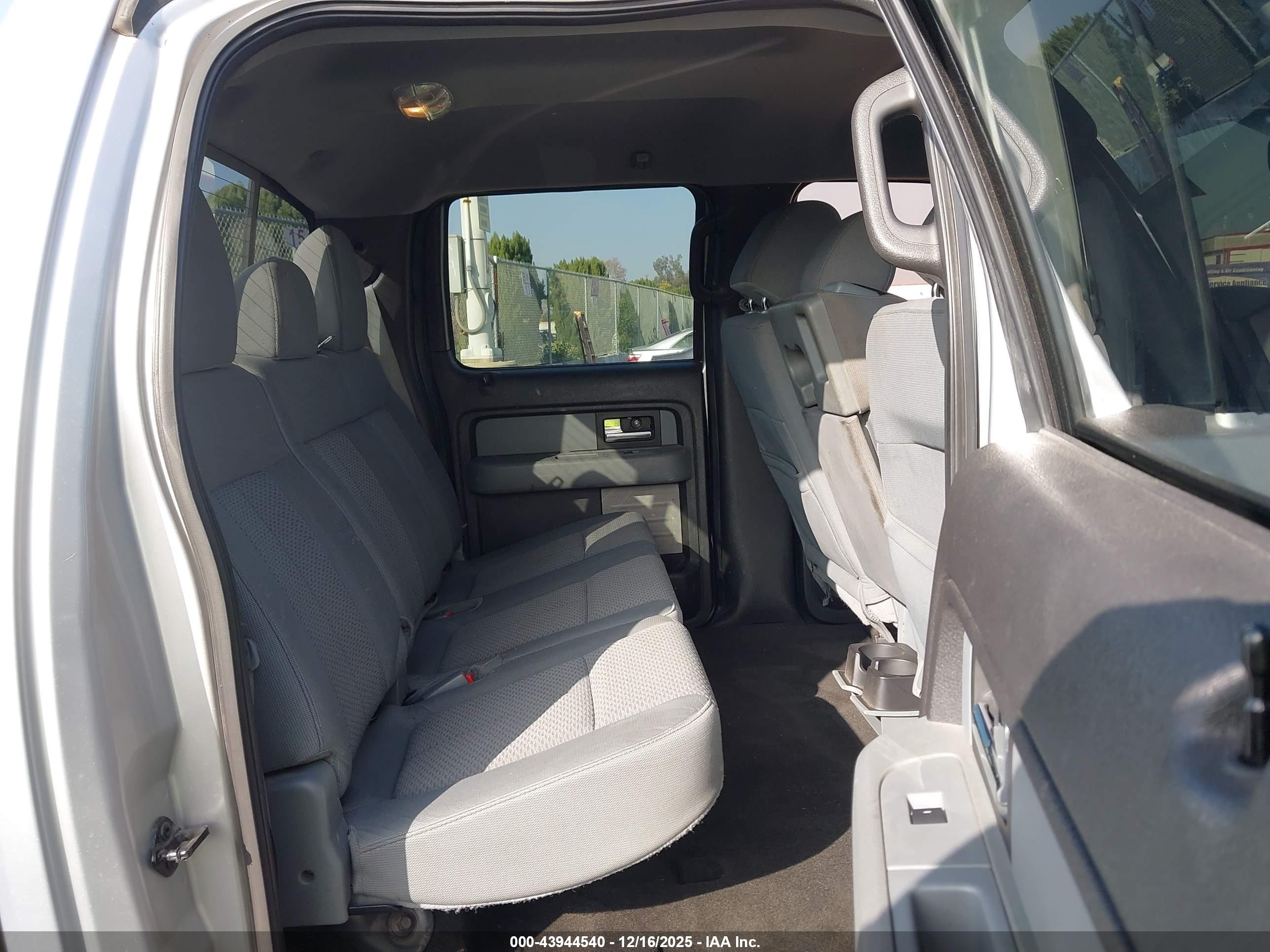 FORD F-150 image 8