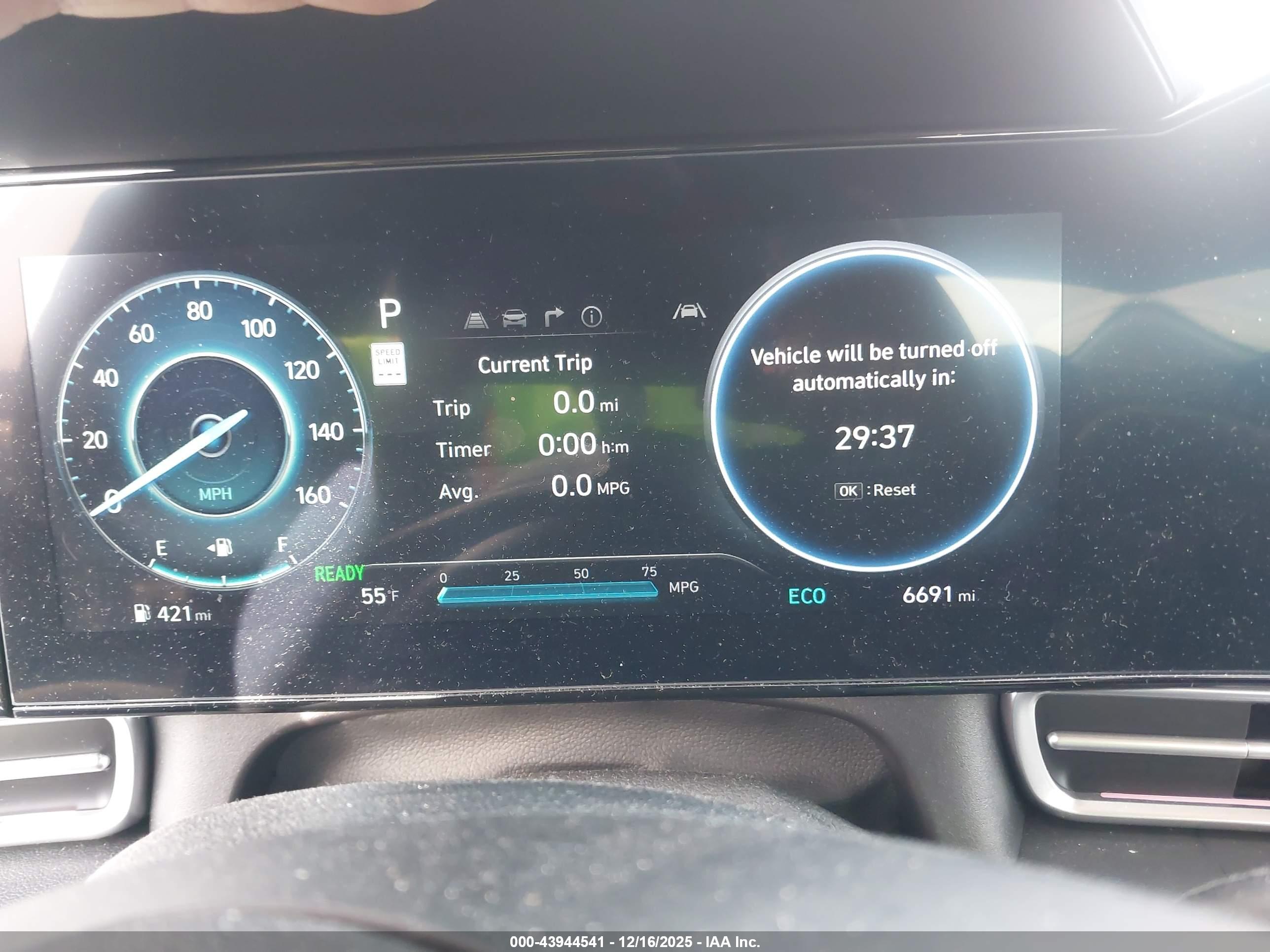 HYUNDAI ELANTRA image 7